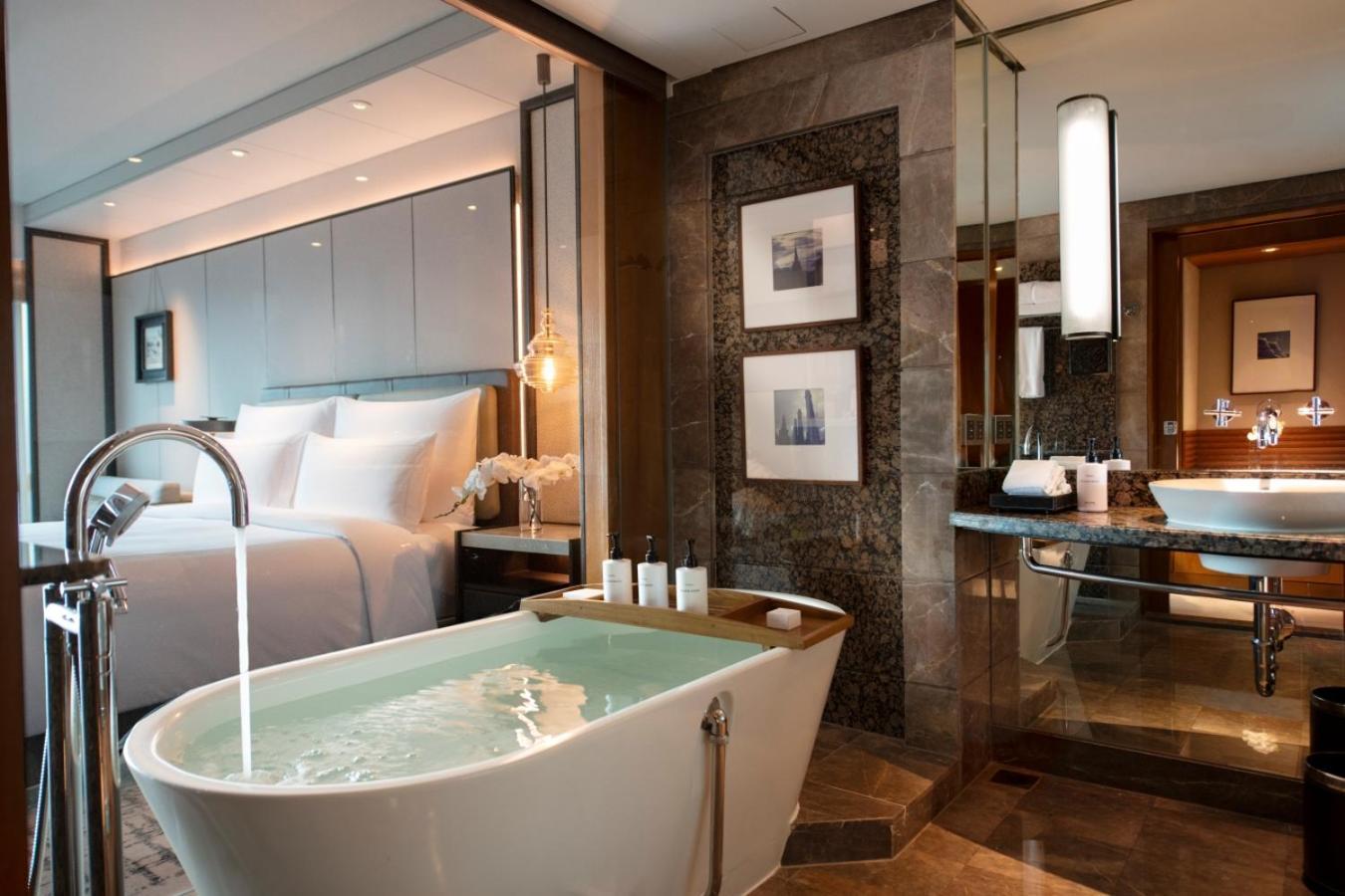 Premium King Room