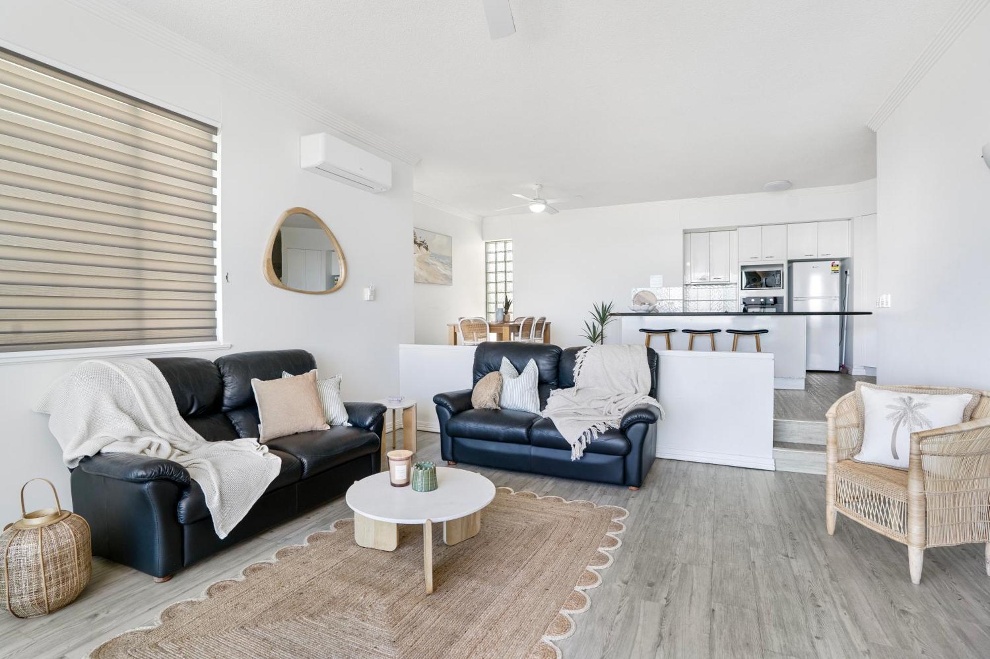 Three-Bedroom Rooftop Terrace Mariner