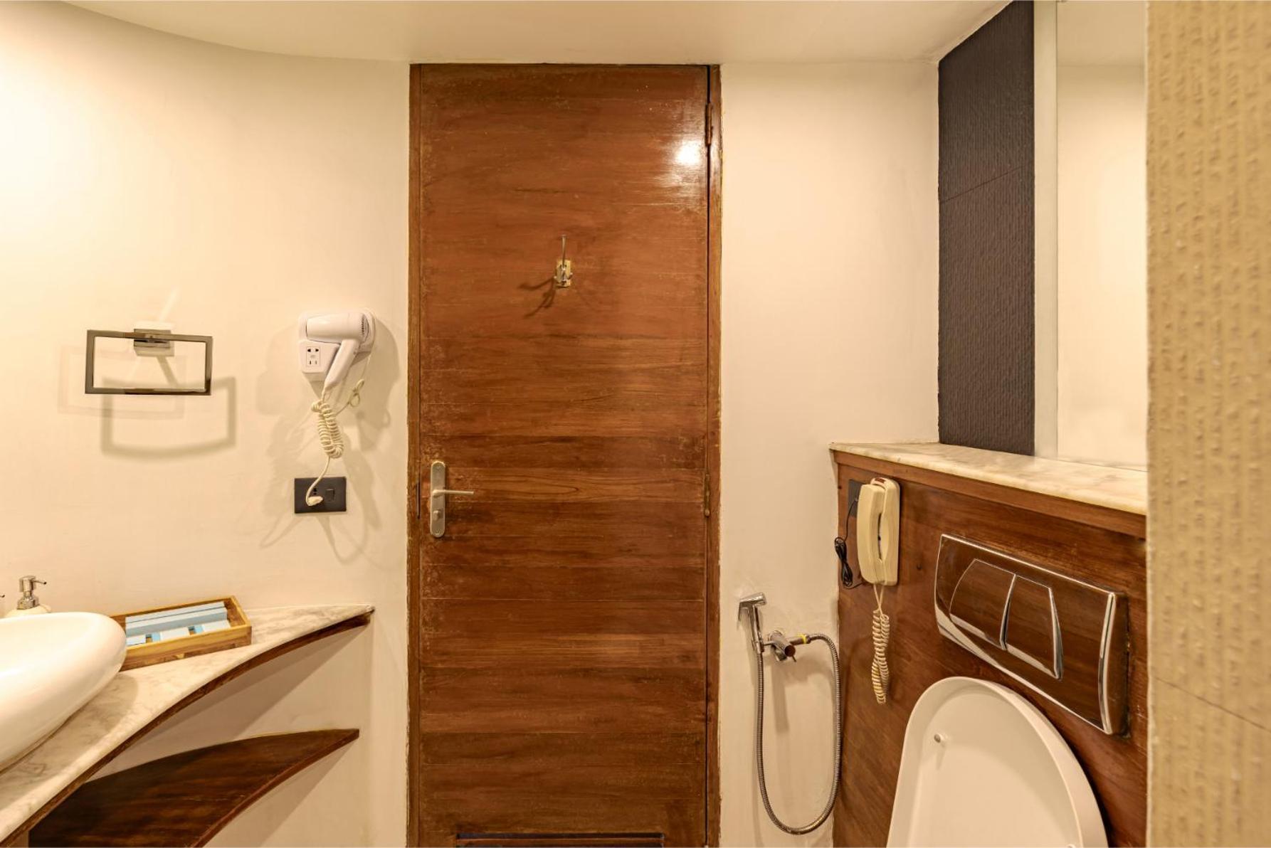 Superior Room Two Single Beds