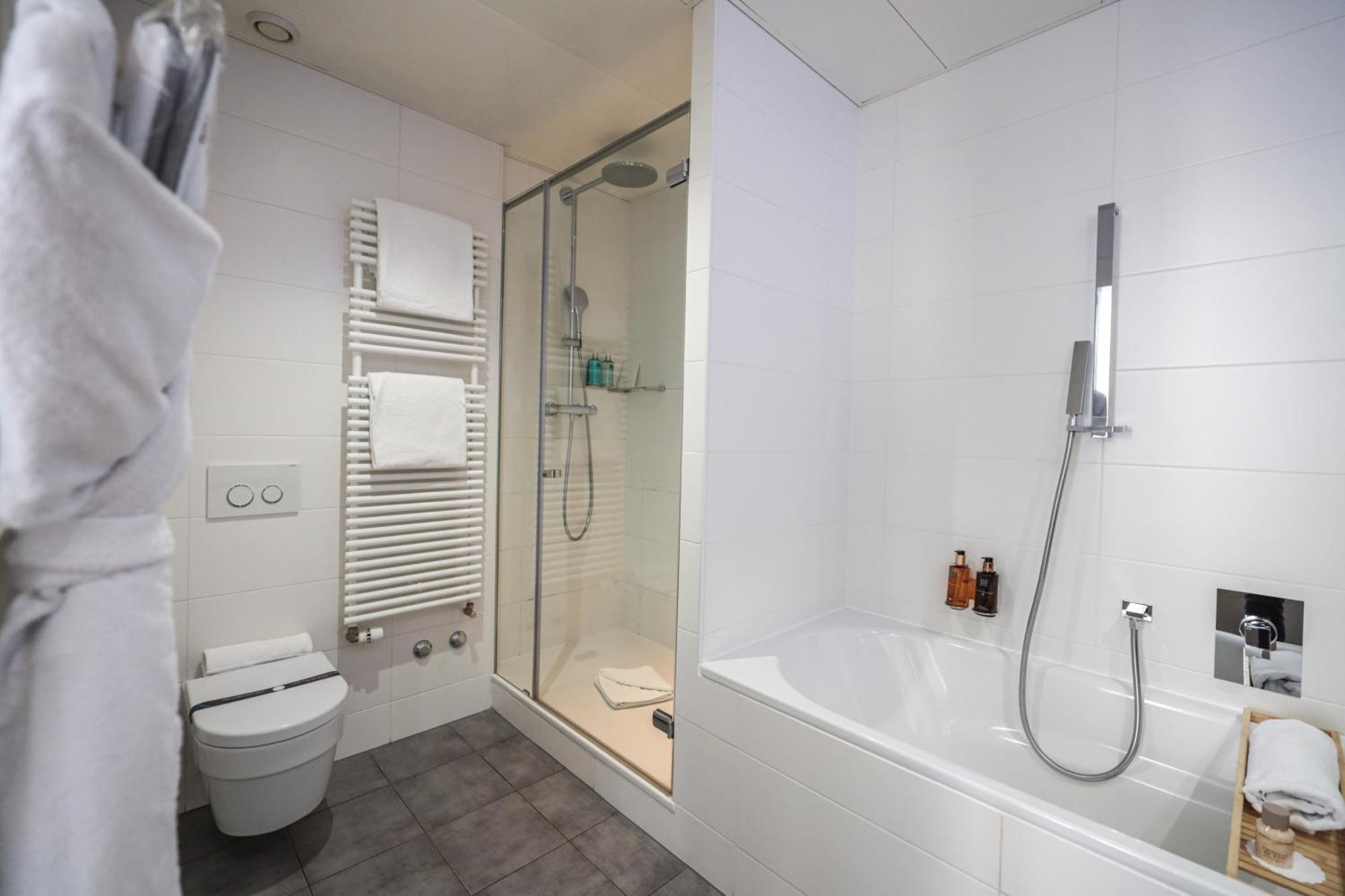 Superior One-Bedroom Apartment Air-conditioned 50 sqm