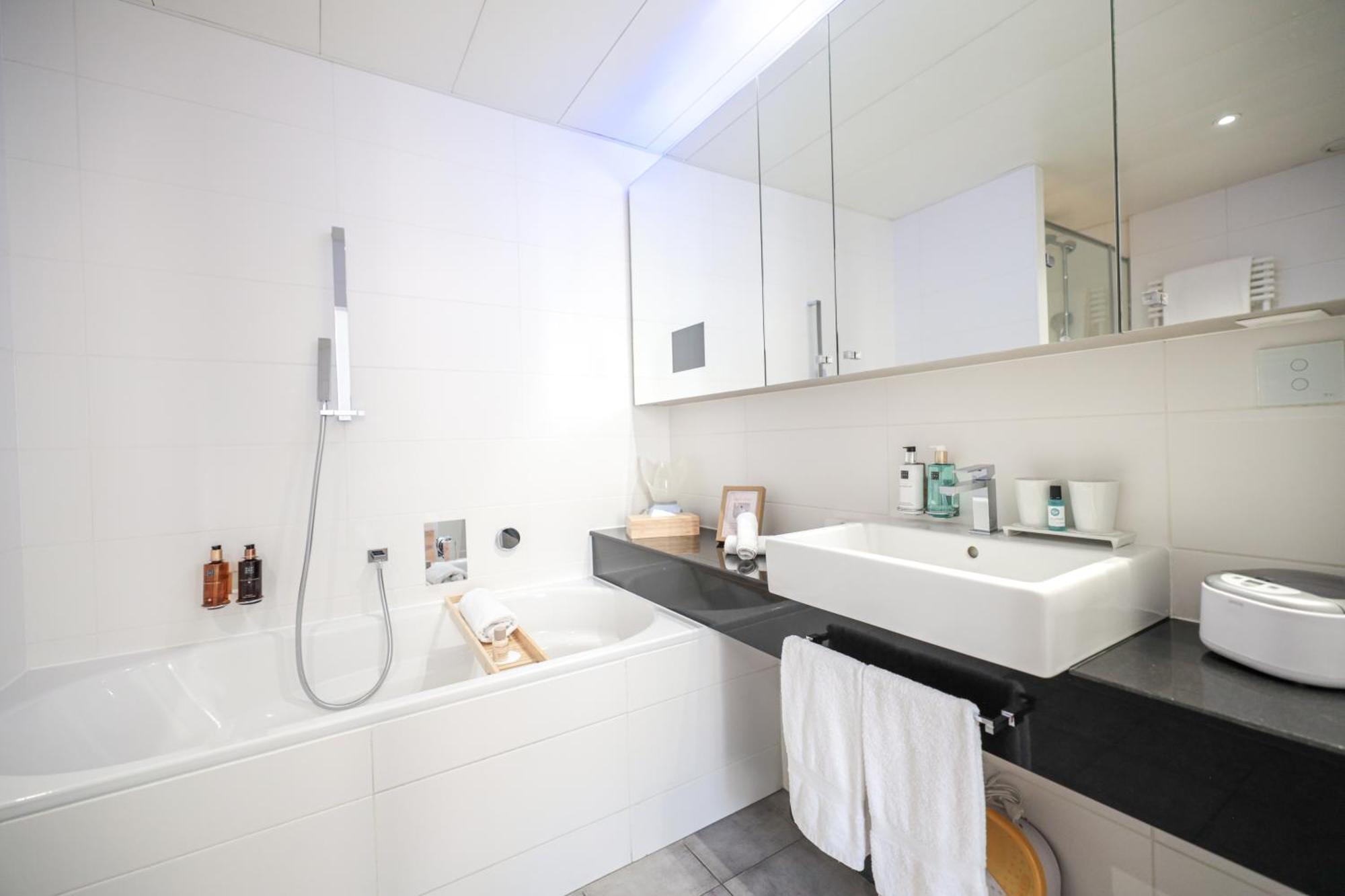 Superior One-Bedroom Apartment Air-conditioned 50 sqm