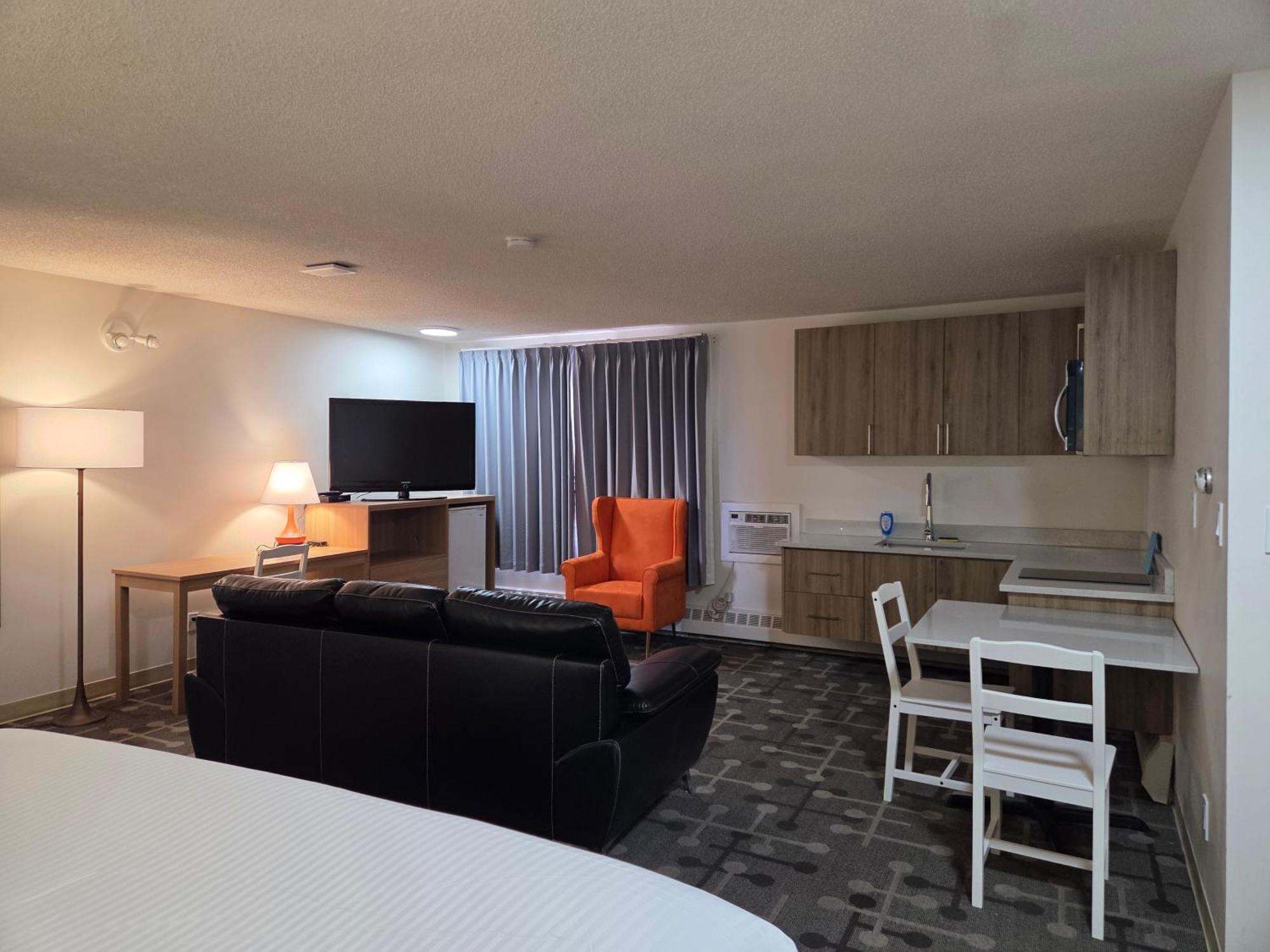 Family Room One King Bed One Double Bed Non-Smoking