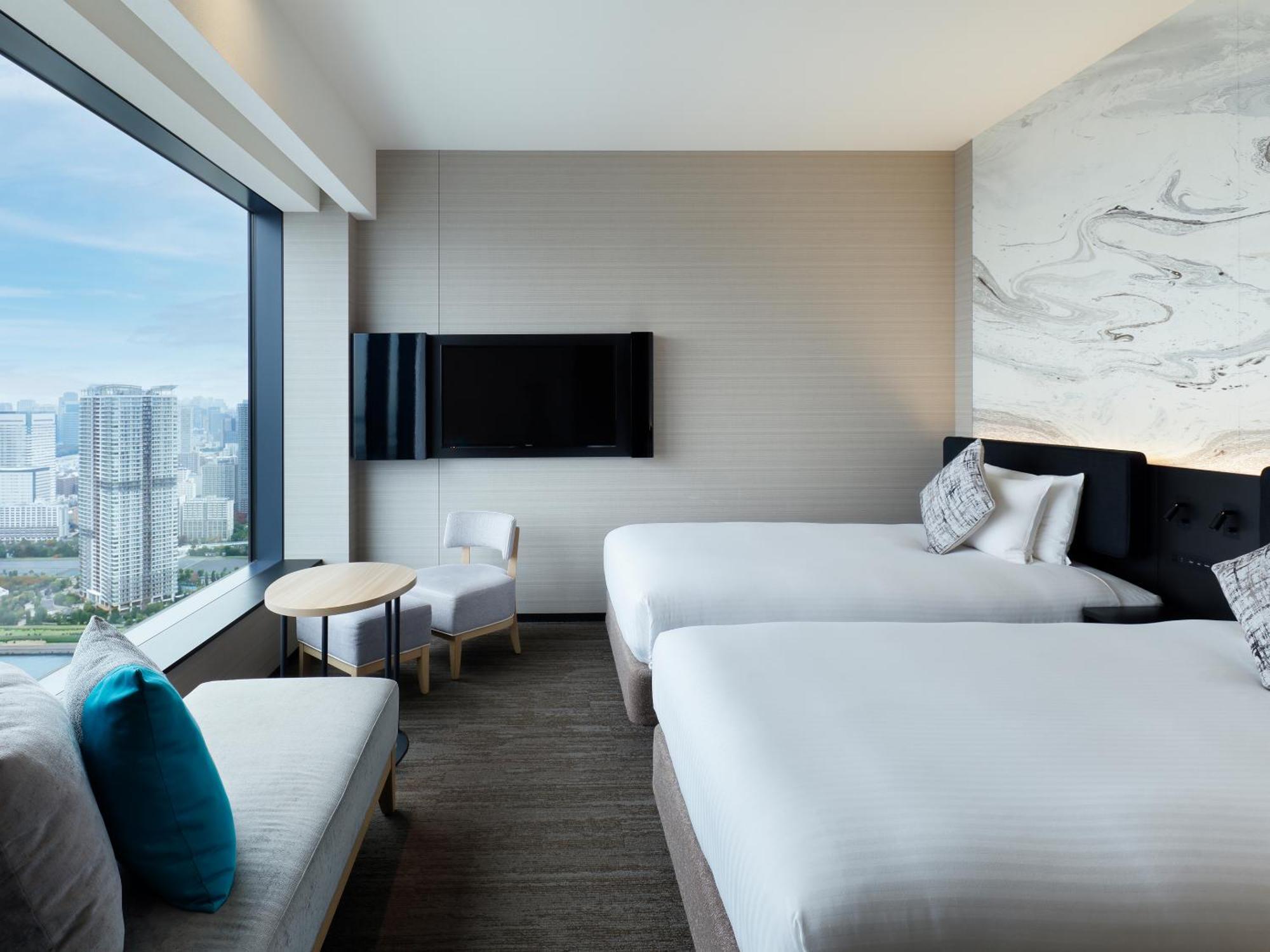 Superior Twin Room View Bath