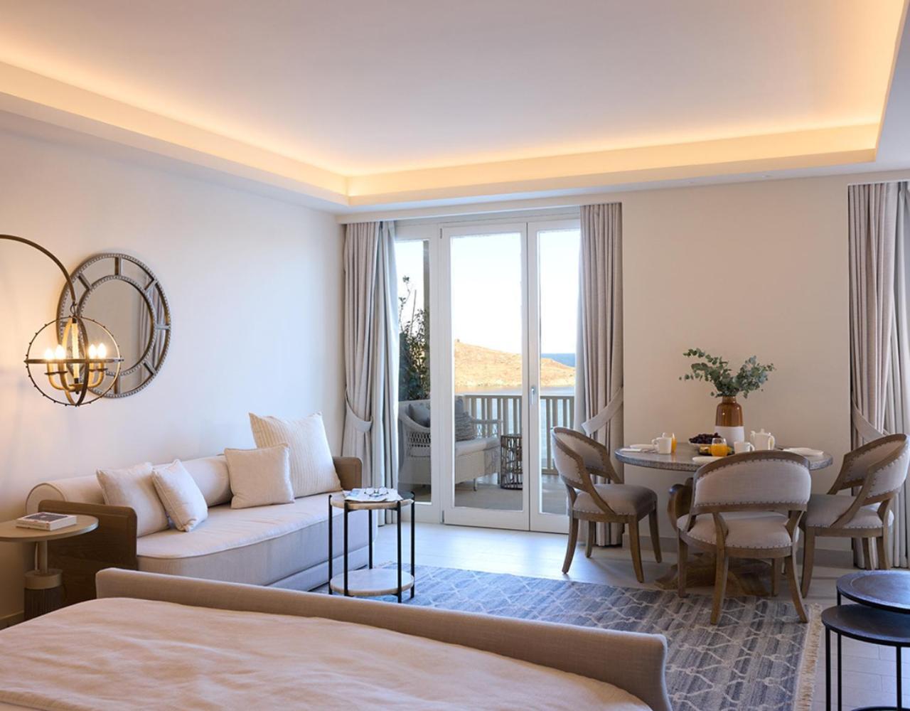 Horizon Room