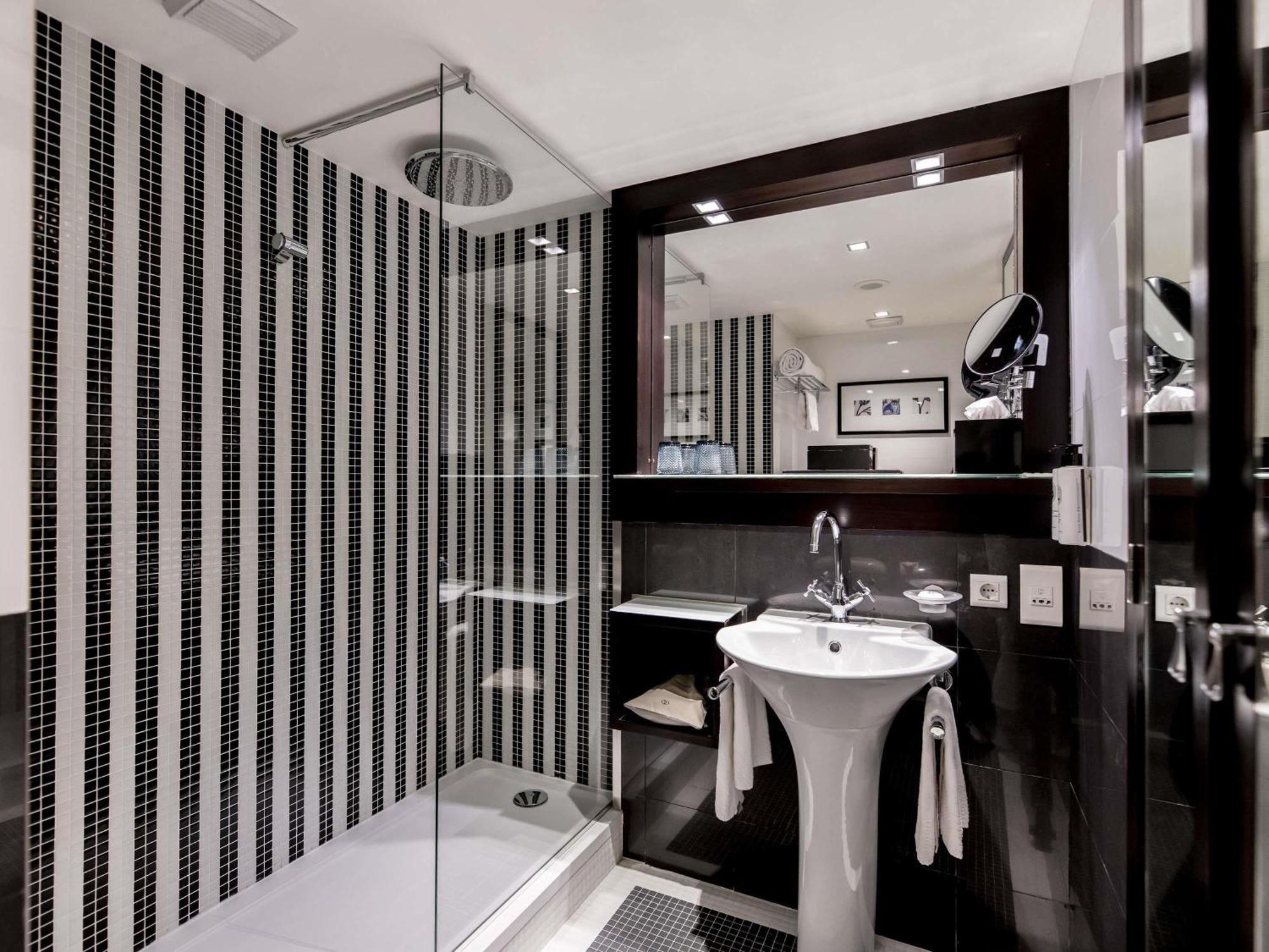 Luxury King Room
