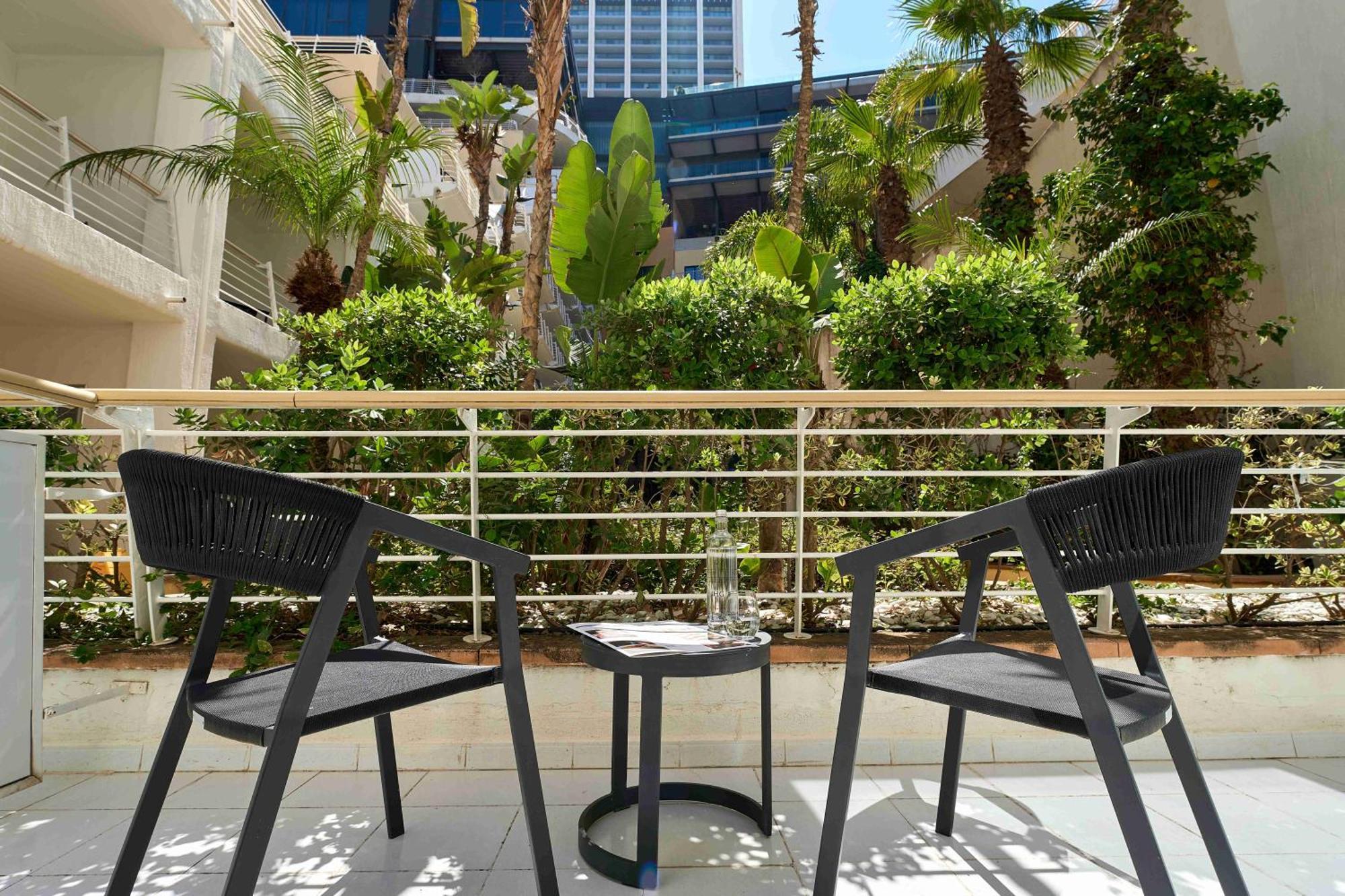 Classic King Room Garden View
