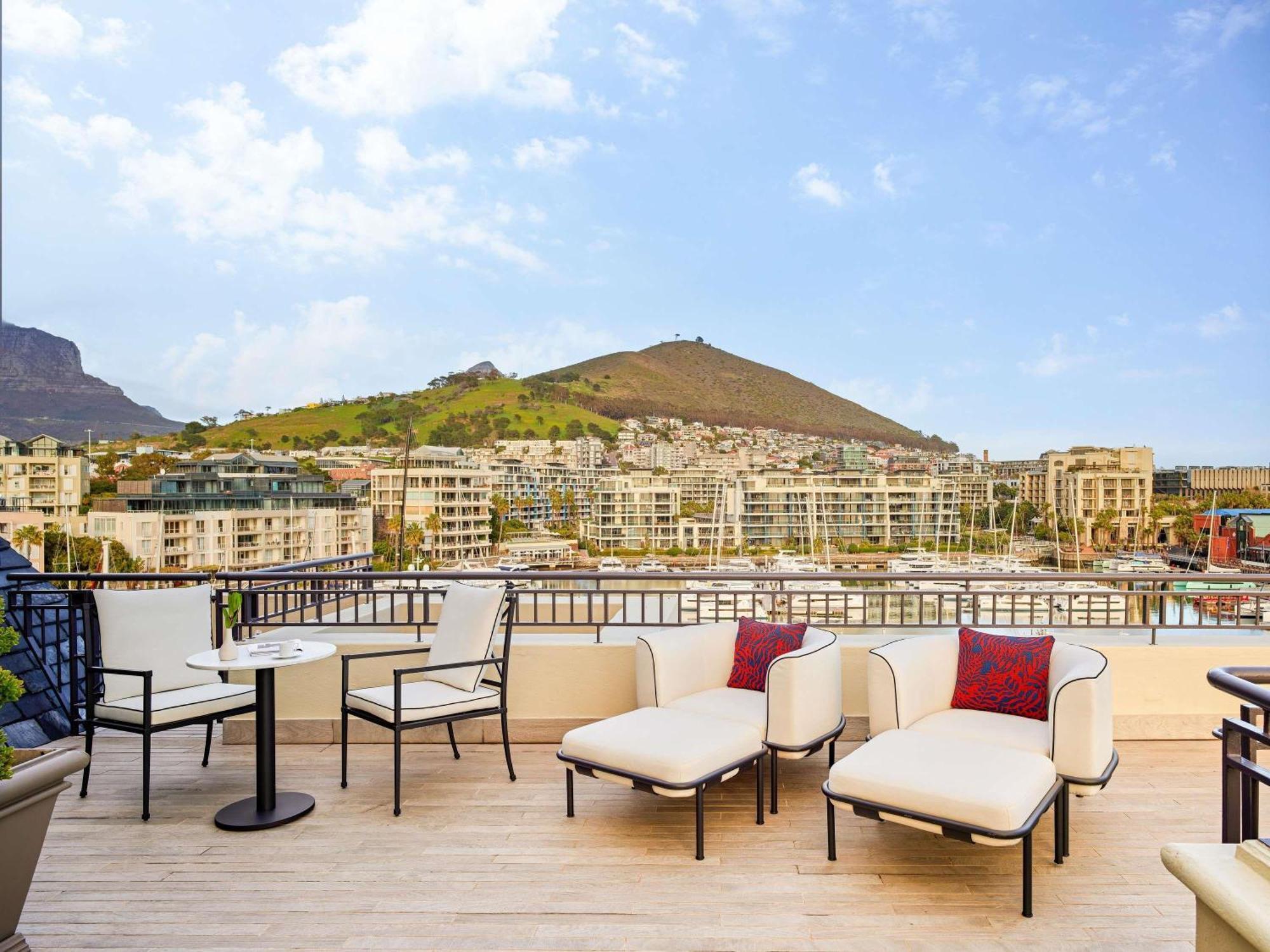 Penthouse Suite
