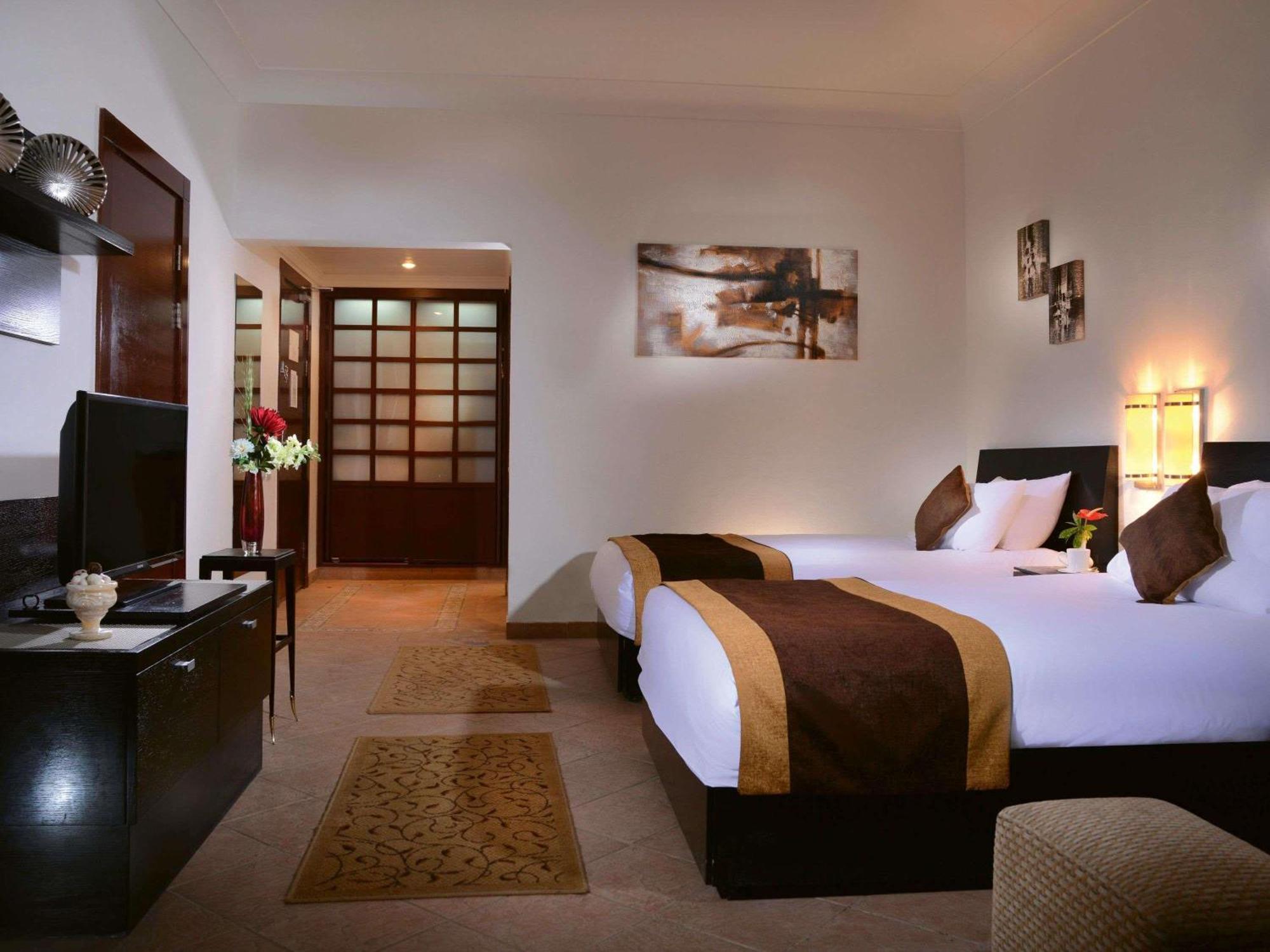 Superior Twin Room with Seaview