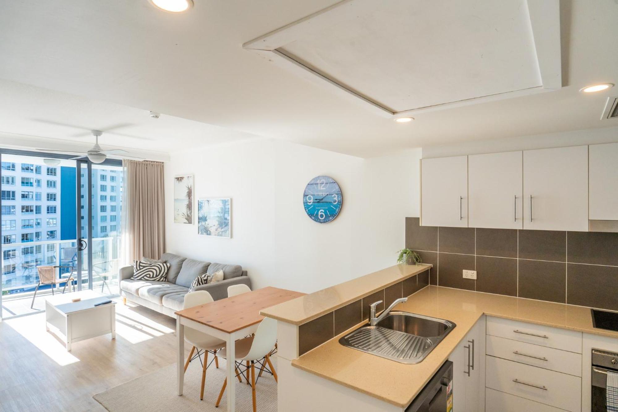 Superior One-Bedroom Apartment