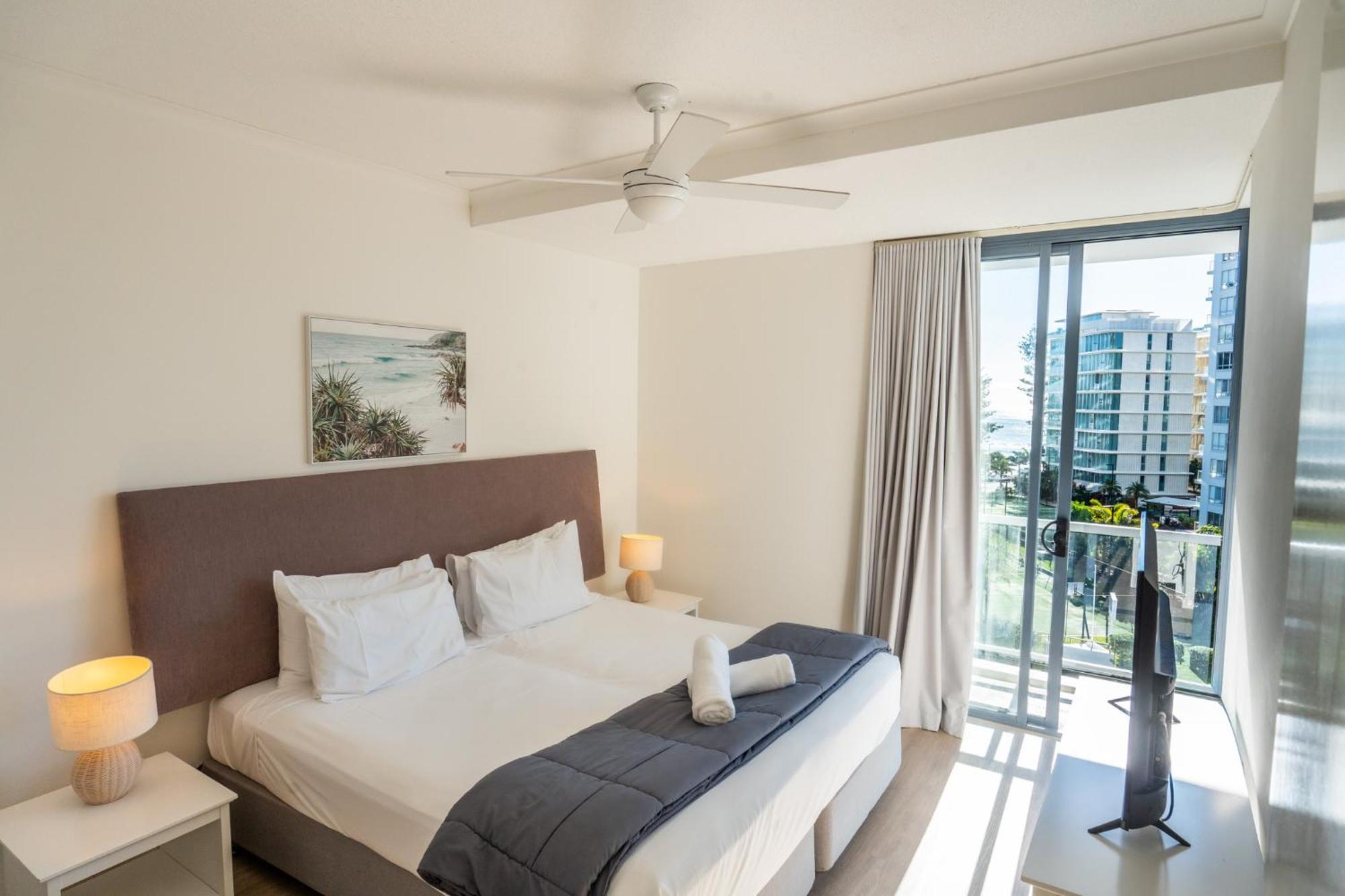 Superior One-Bedroom Apartment