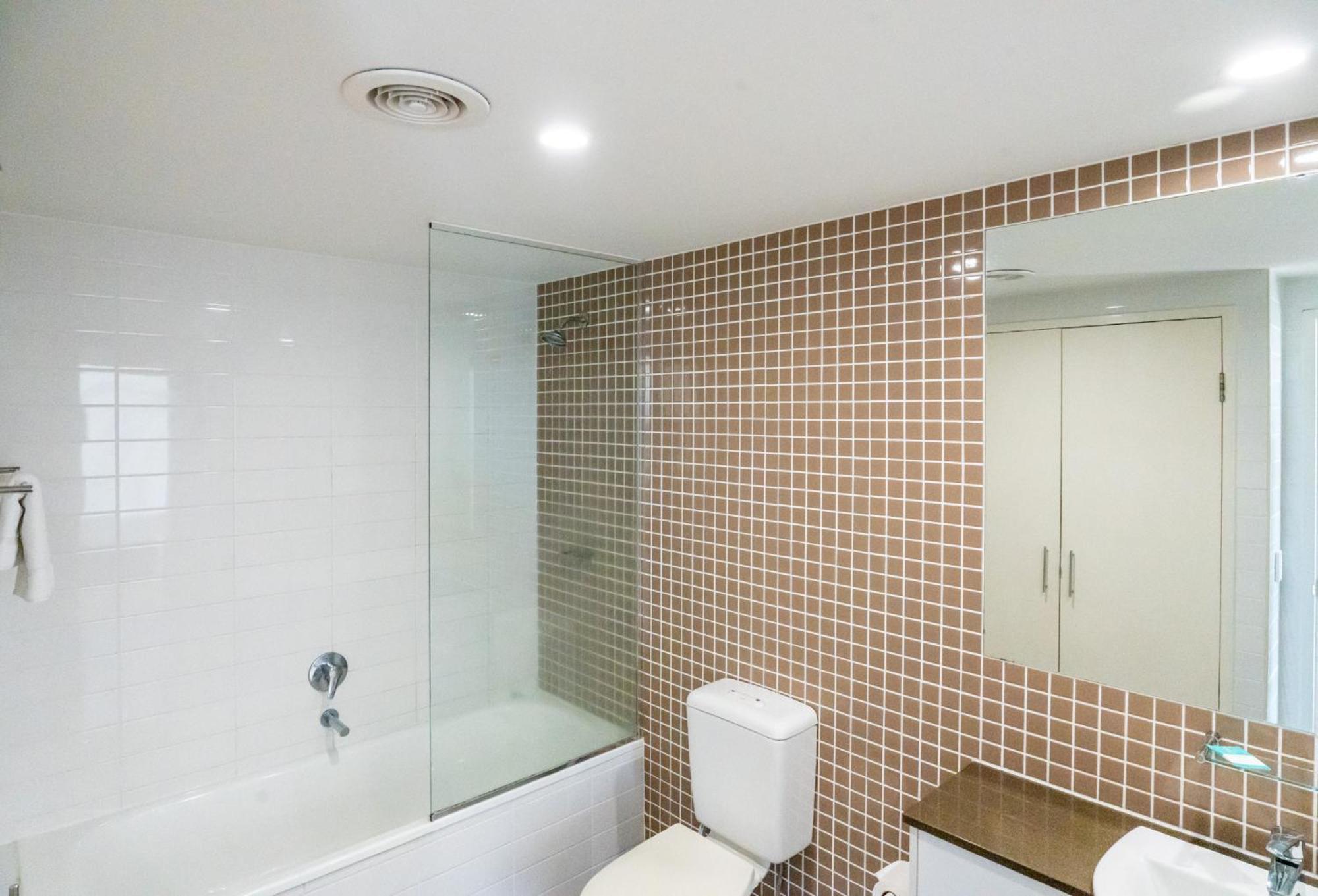 Superior One-Bedroom Apartment