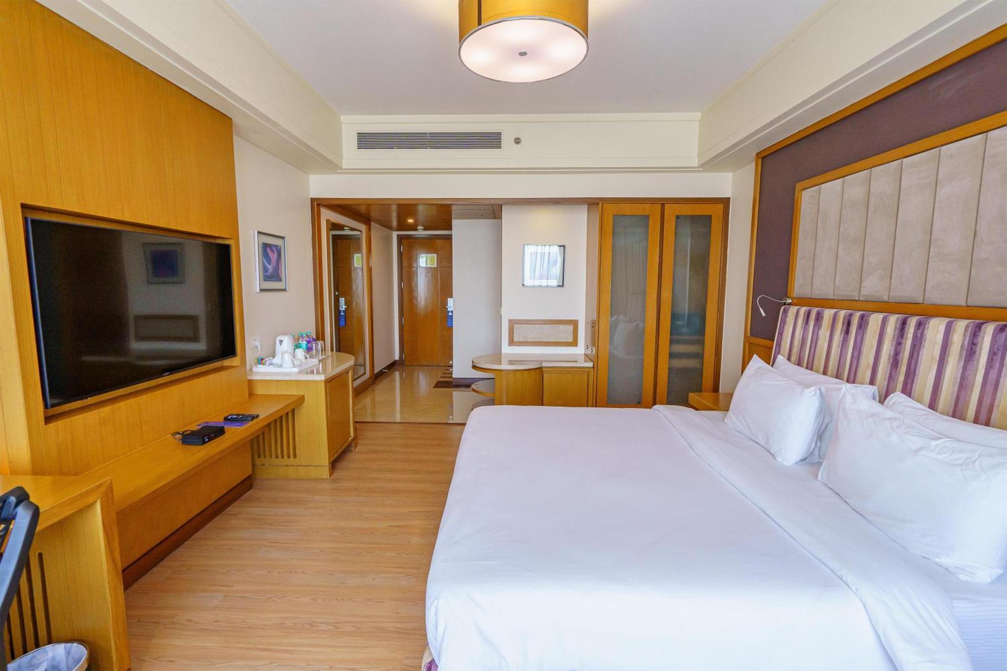 Superior Double or Twin Room of Food & Soft Beverages