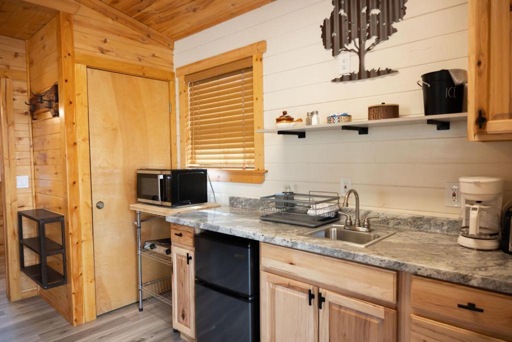 One-Bedroom Cabin