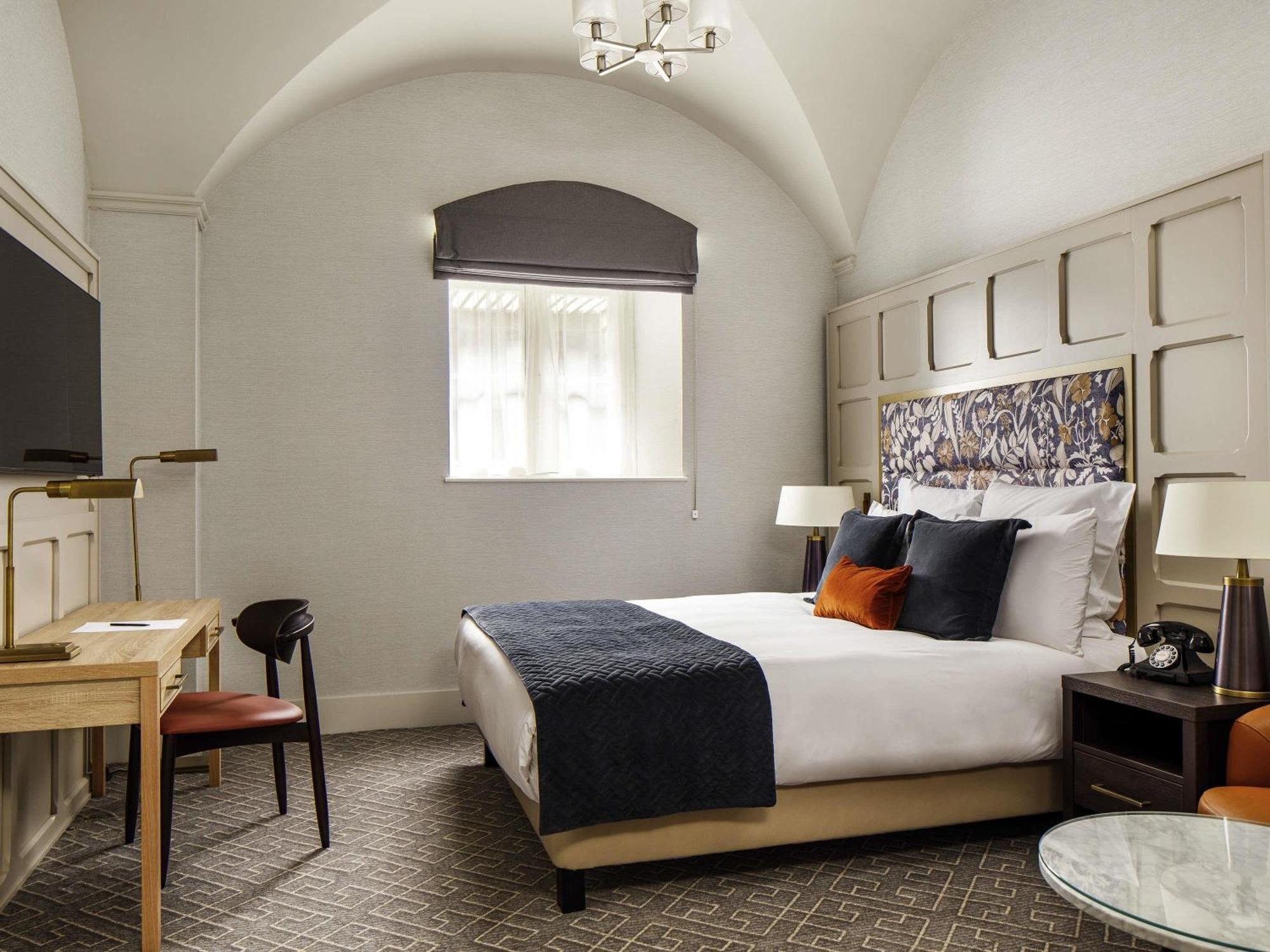 Classic Double Room