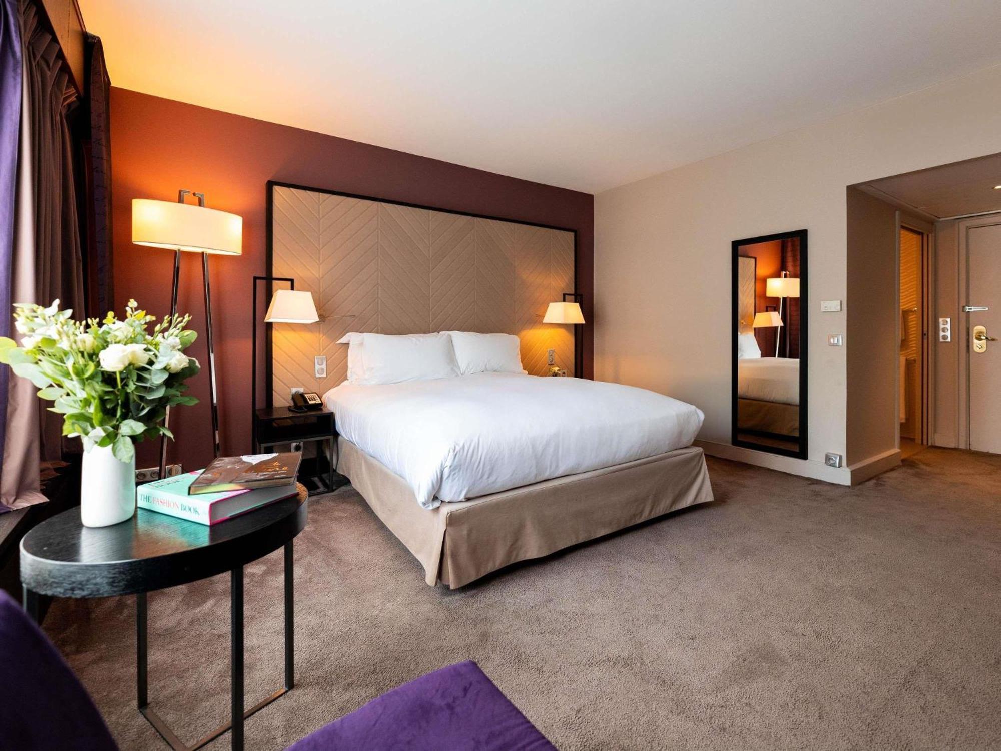 Accessible Luxury Room One King Bed View