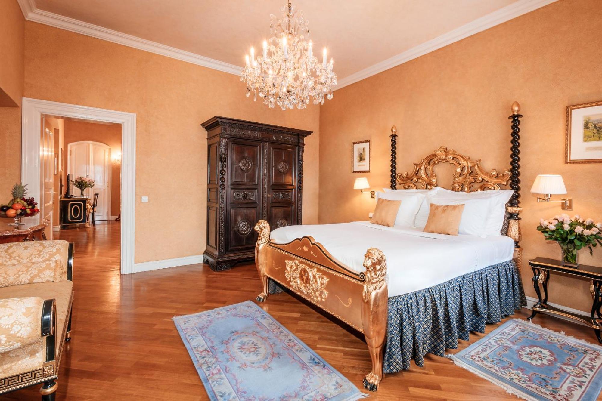 Royal Suite