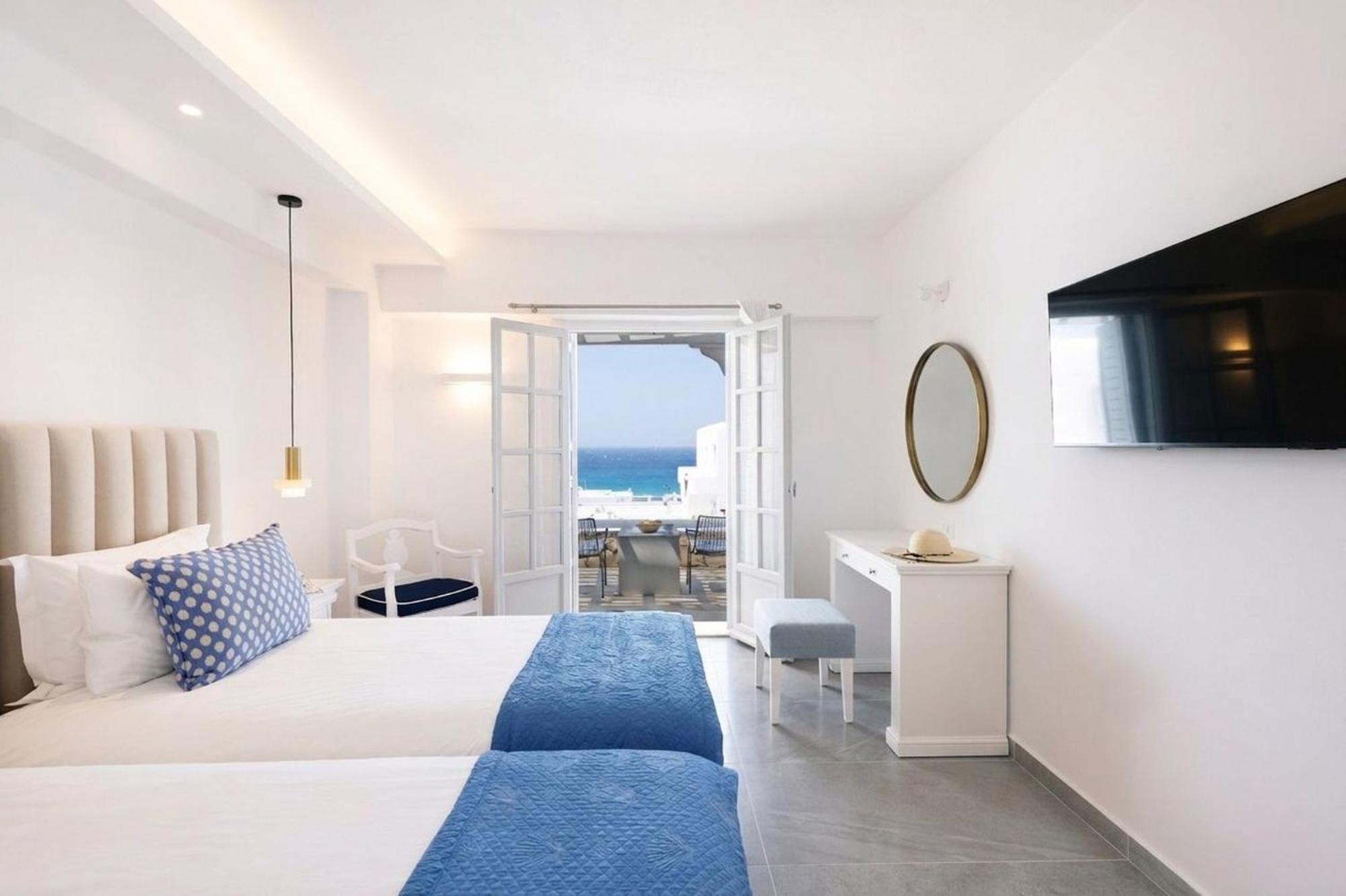 Deluxe Side Sea View Room