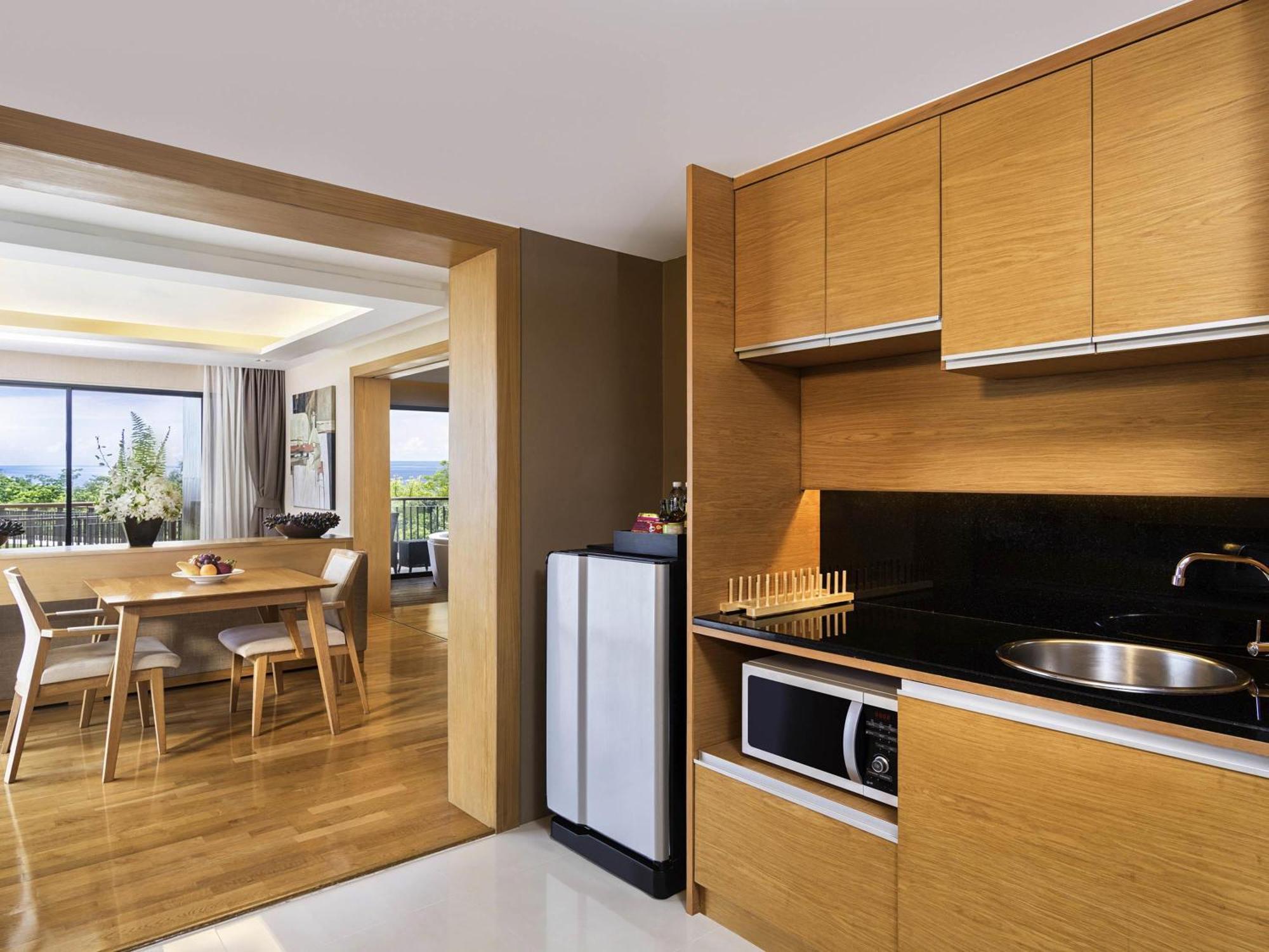 Family King Suite Sea View Balcony