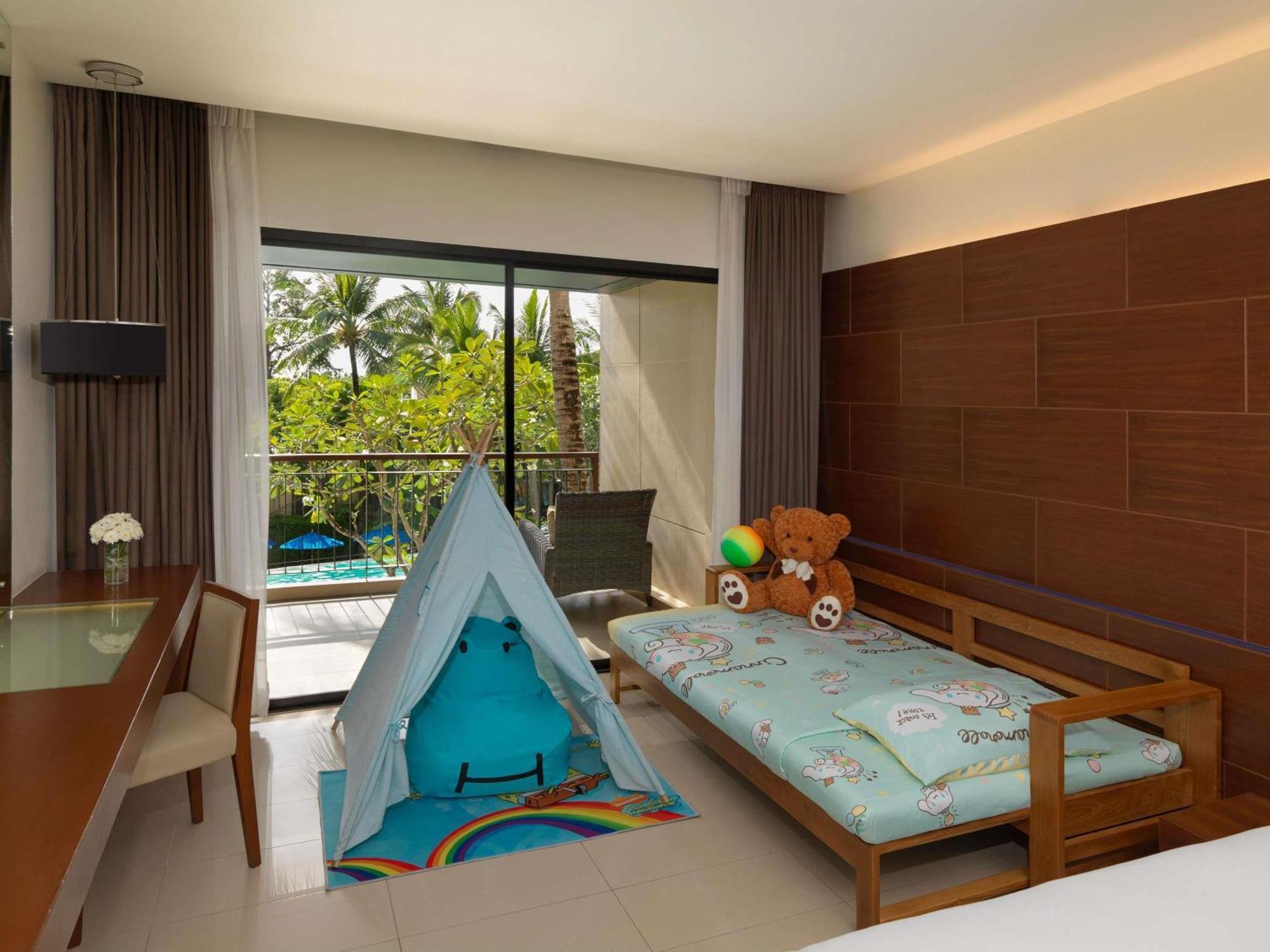 Deluxe Room Pool View 1 King Bed 1 Sofa-Bed