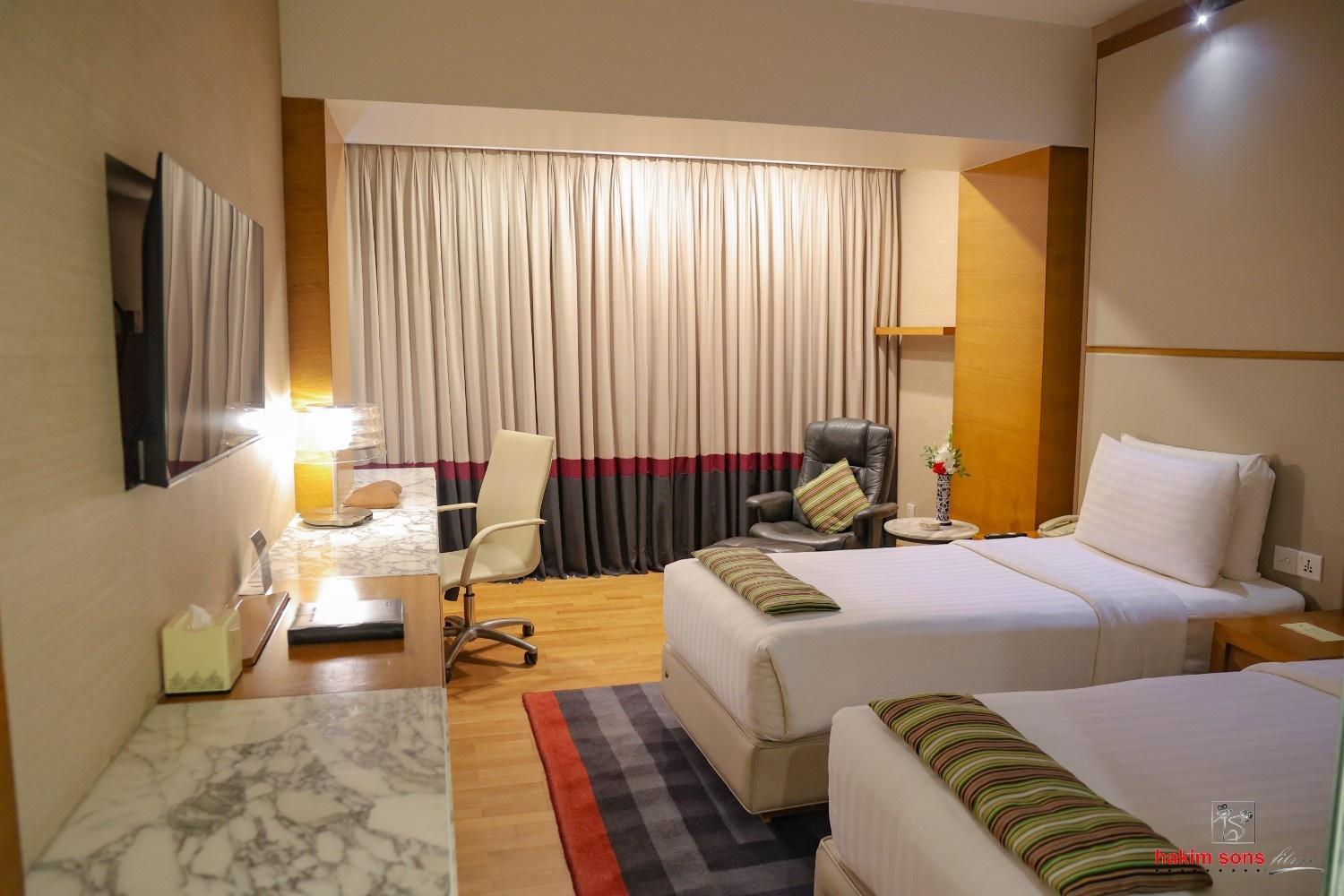 Avari World Traveler Twin Room