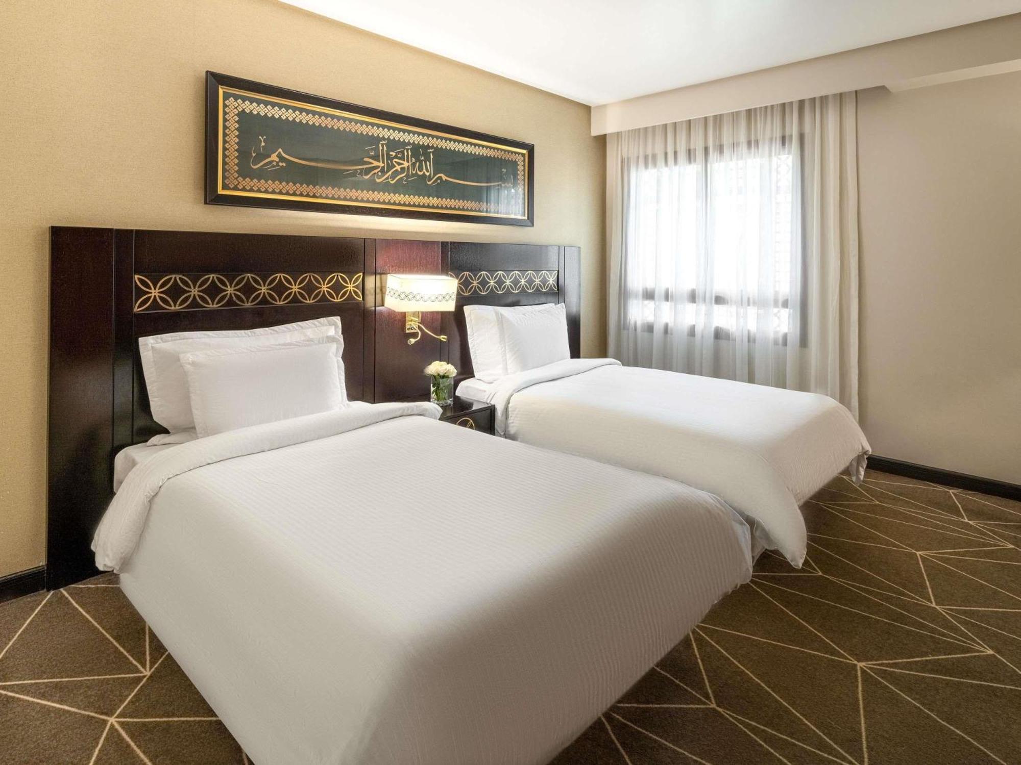Superior Room Two Single Beds City View