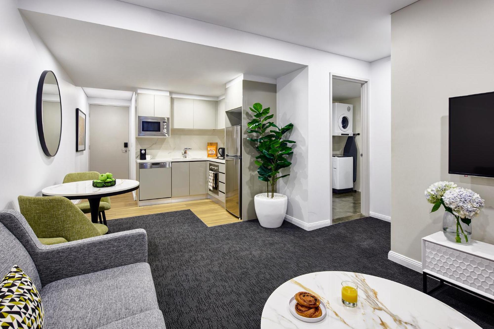 One-Bedroom Balcony Suite