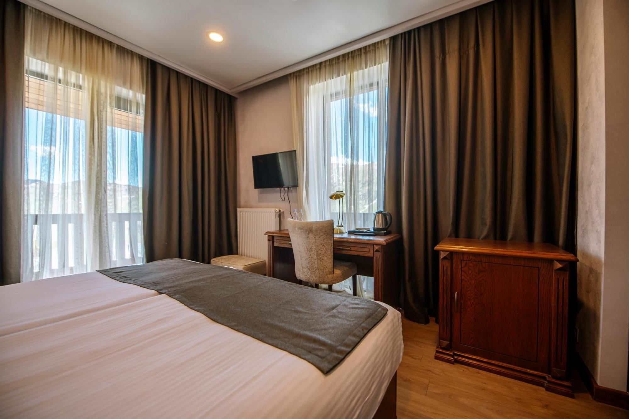 Deluxe Double or Twin Room Balcony