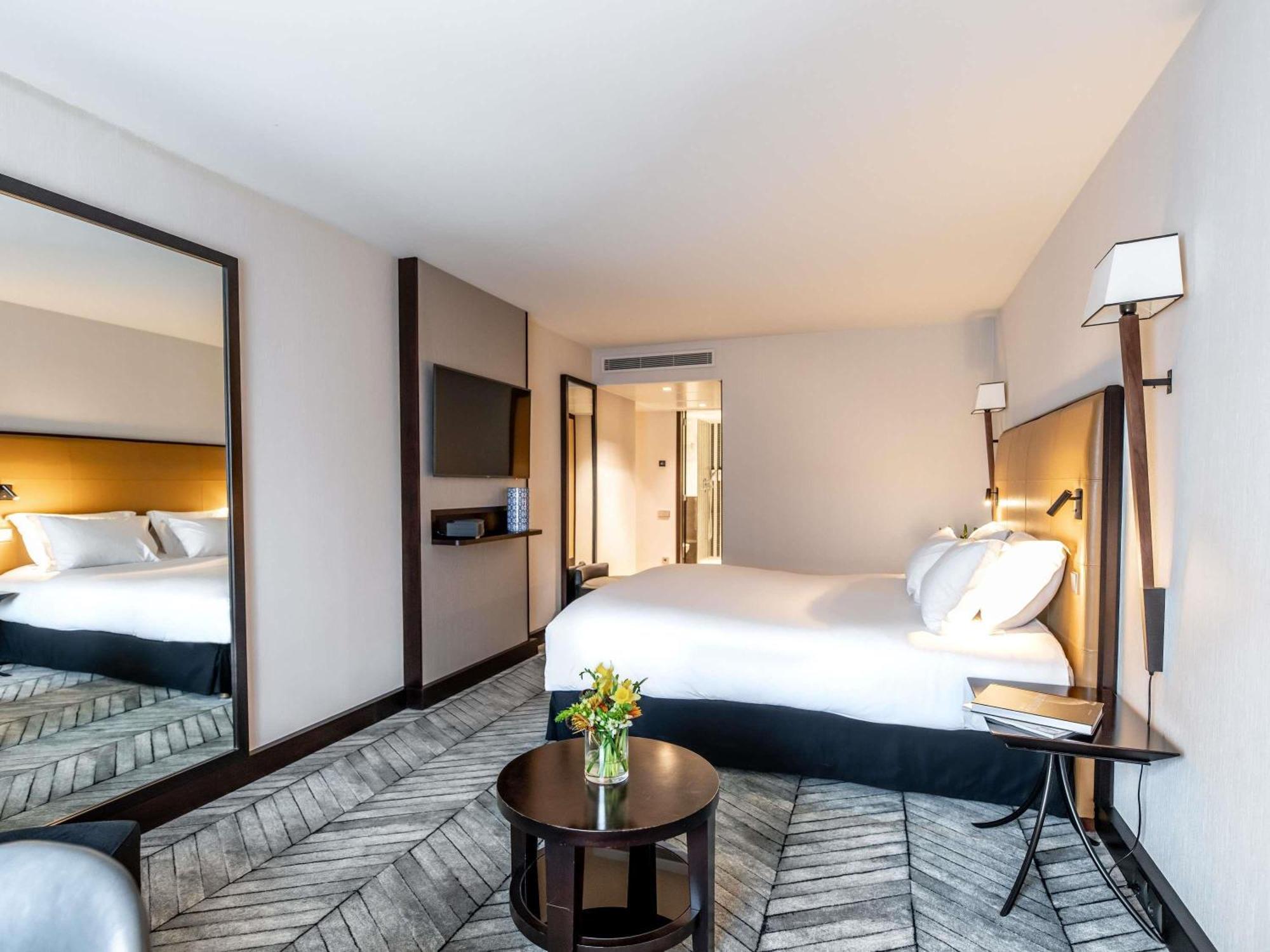 Luxury King Room
