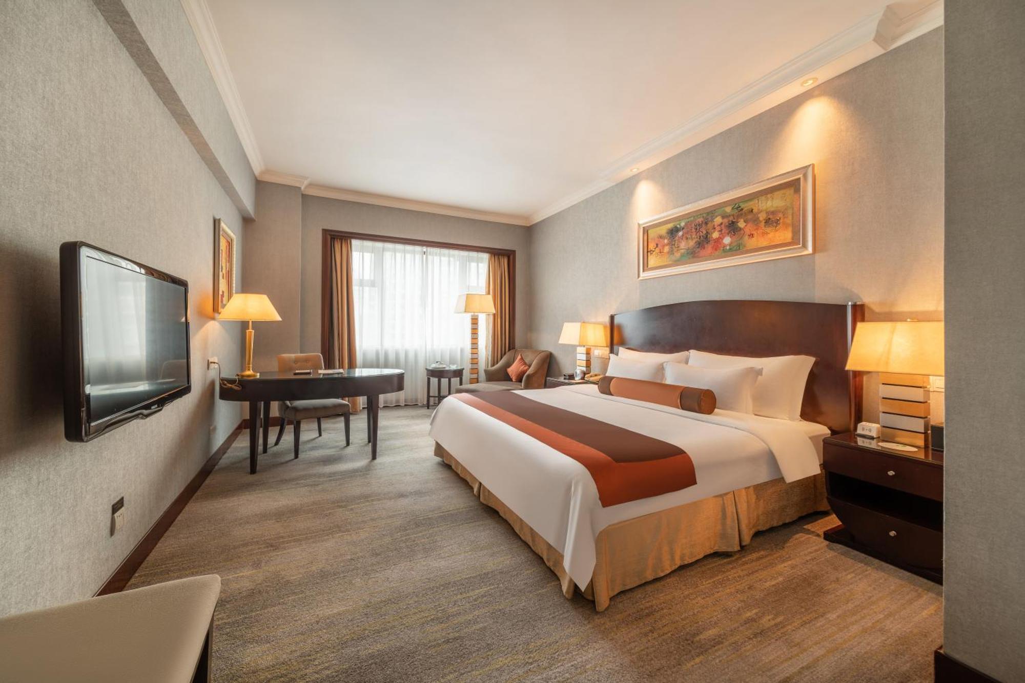 Deluxe King Room