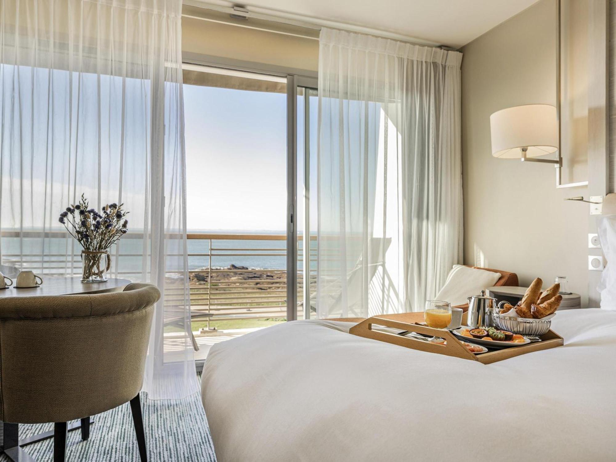 Superior Twin Room Balcony Facing The Sea