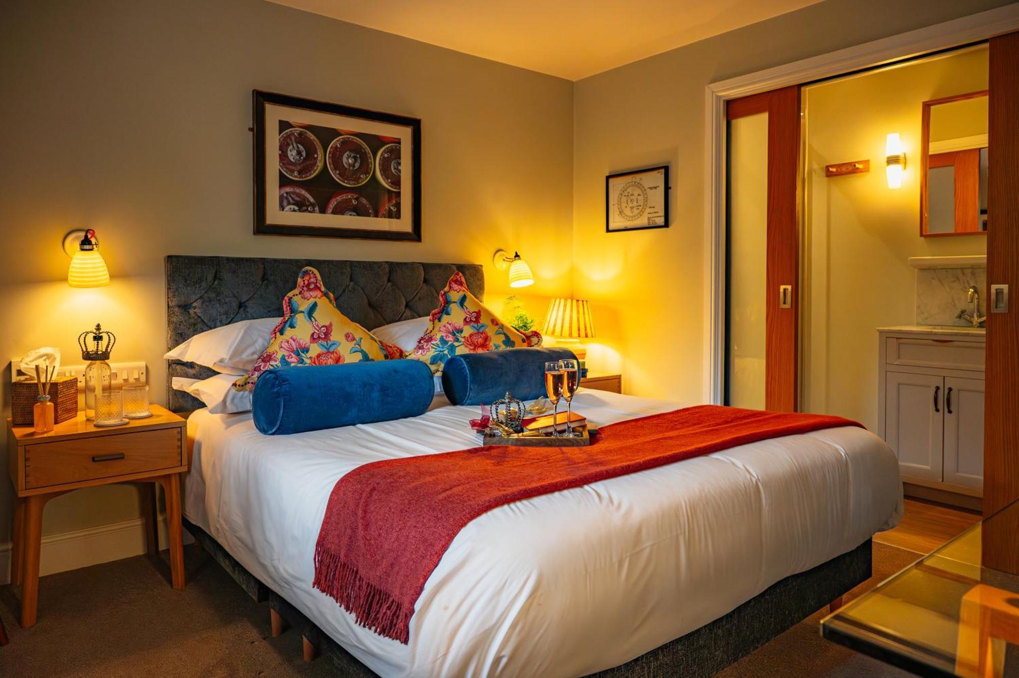 Standard King Room