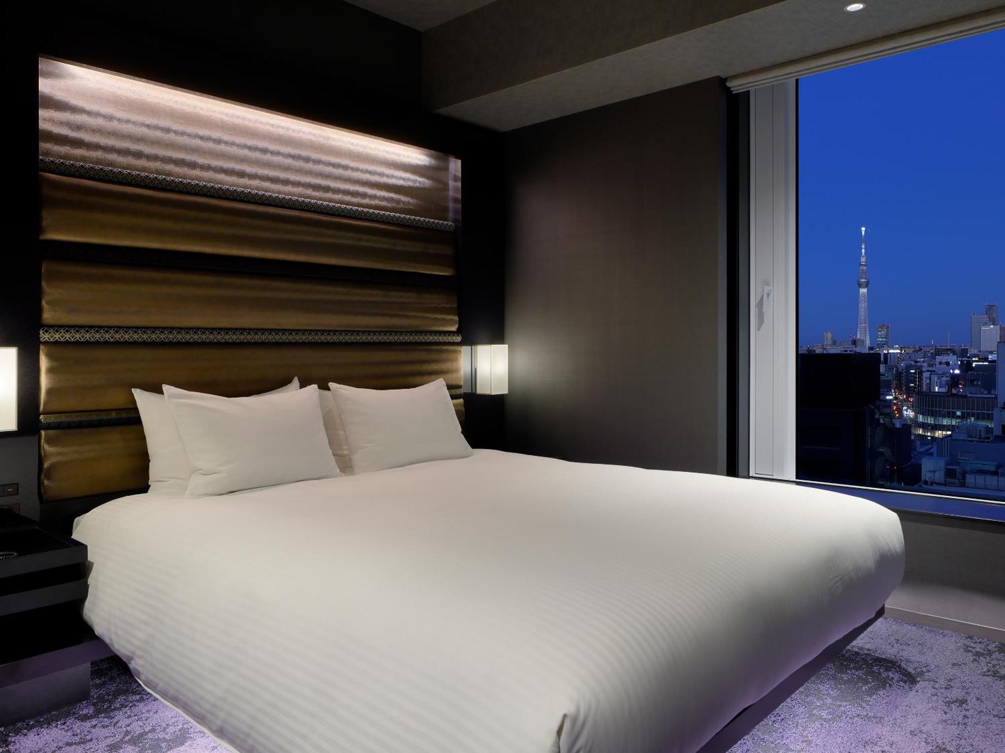 Superior Queen Room Tokyo SkyTree View