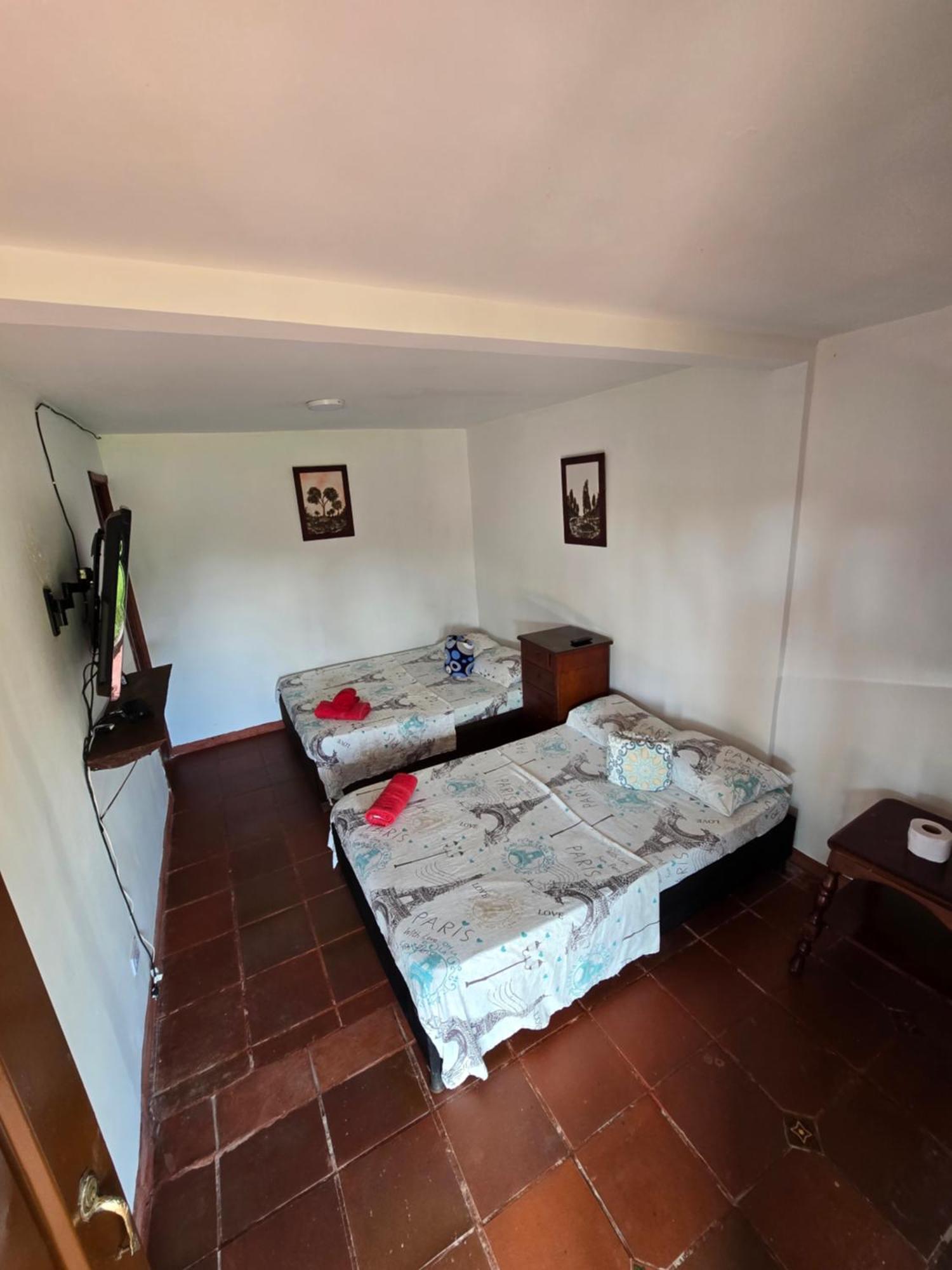 Habitación Familiar con baño privado