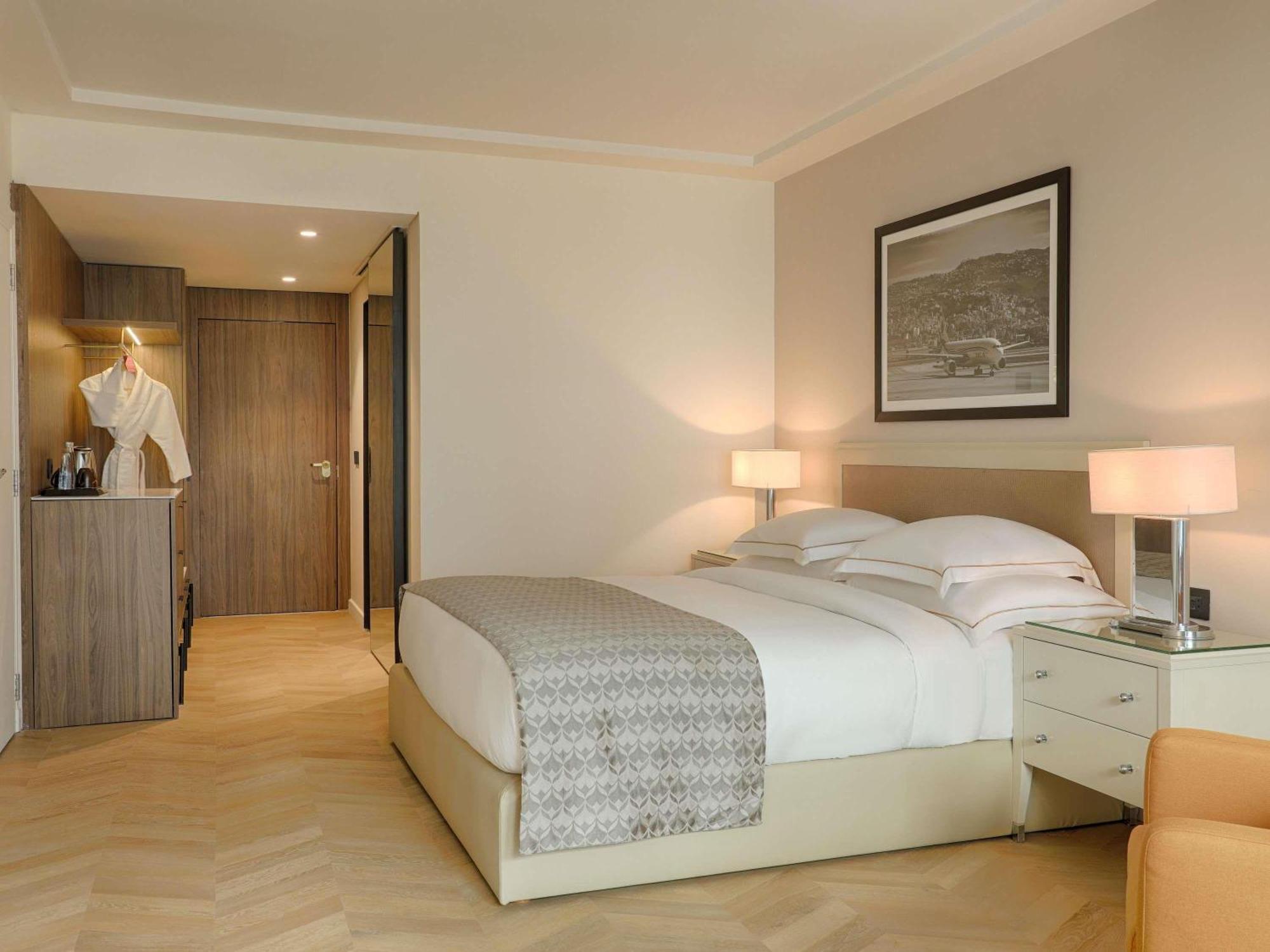 Executive King Room