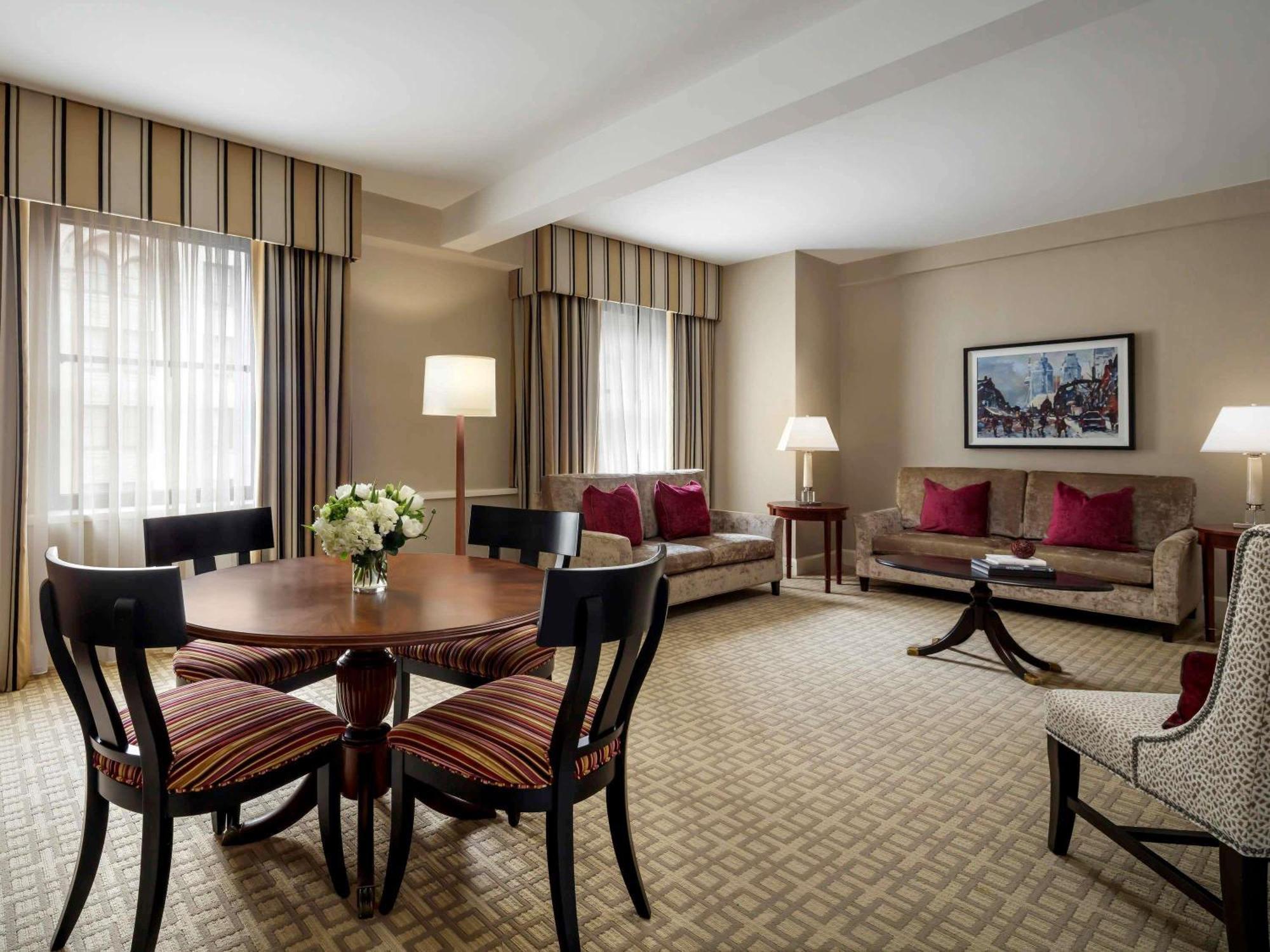 King Suite,1773695059:JPEG