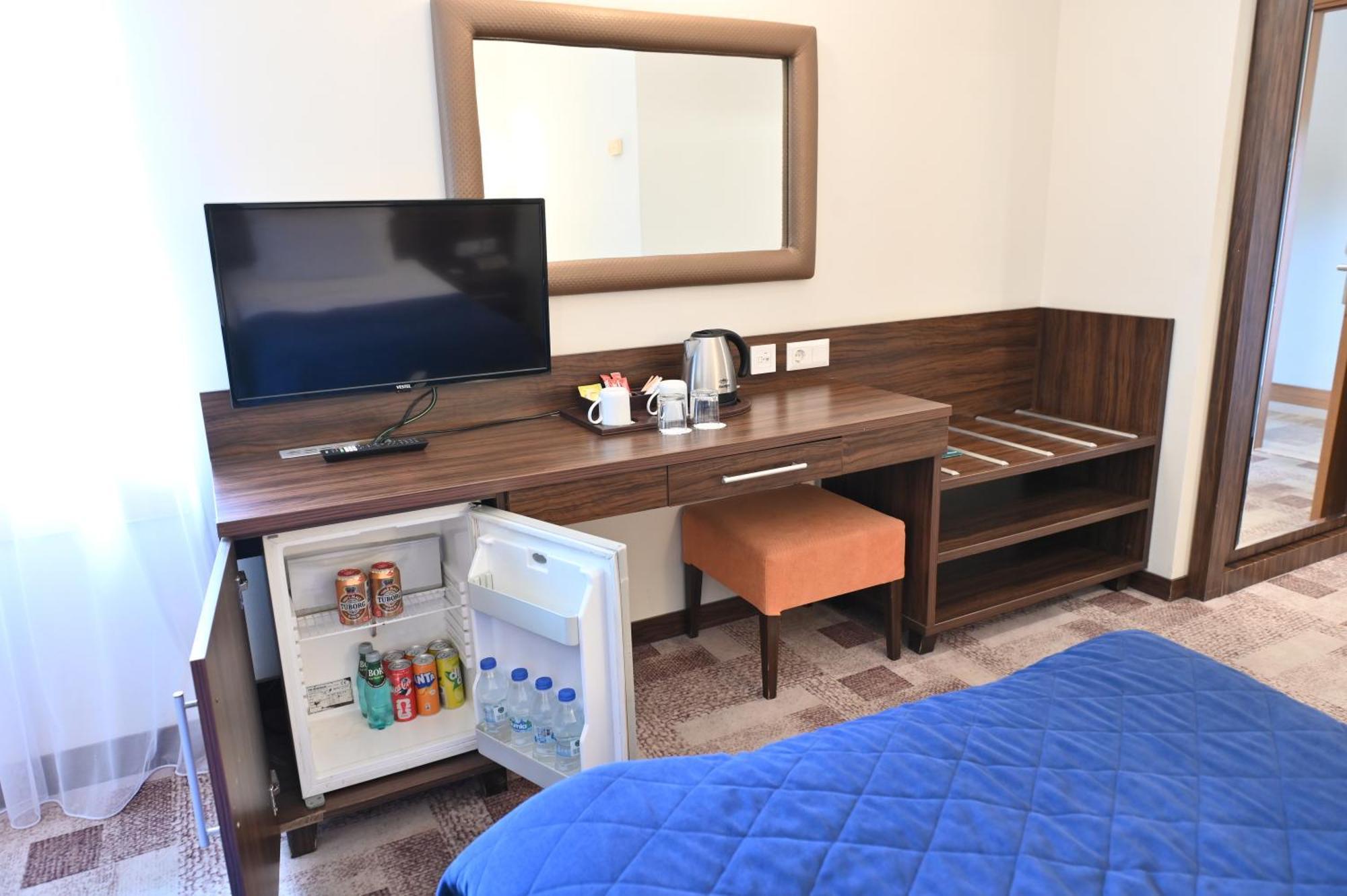 Double or Twin Room Extra Bed