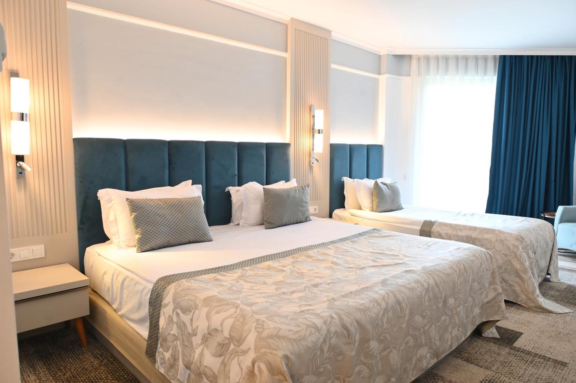 Double or Twin Room Garden View