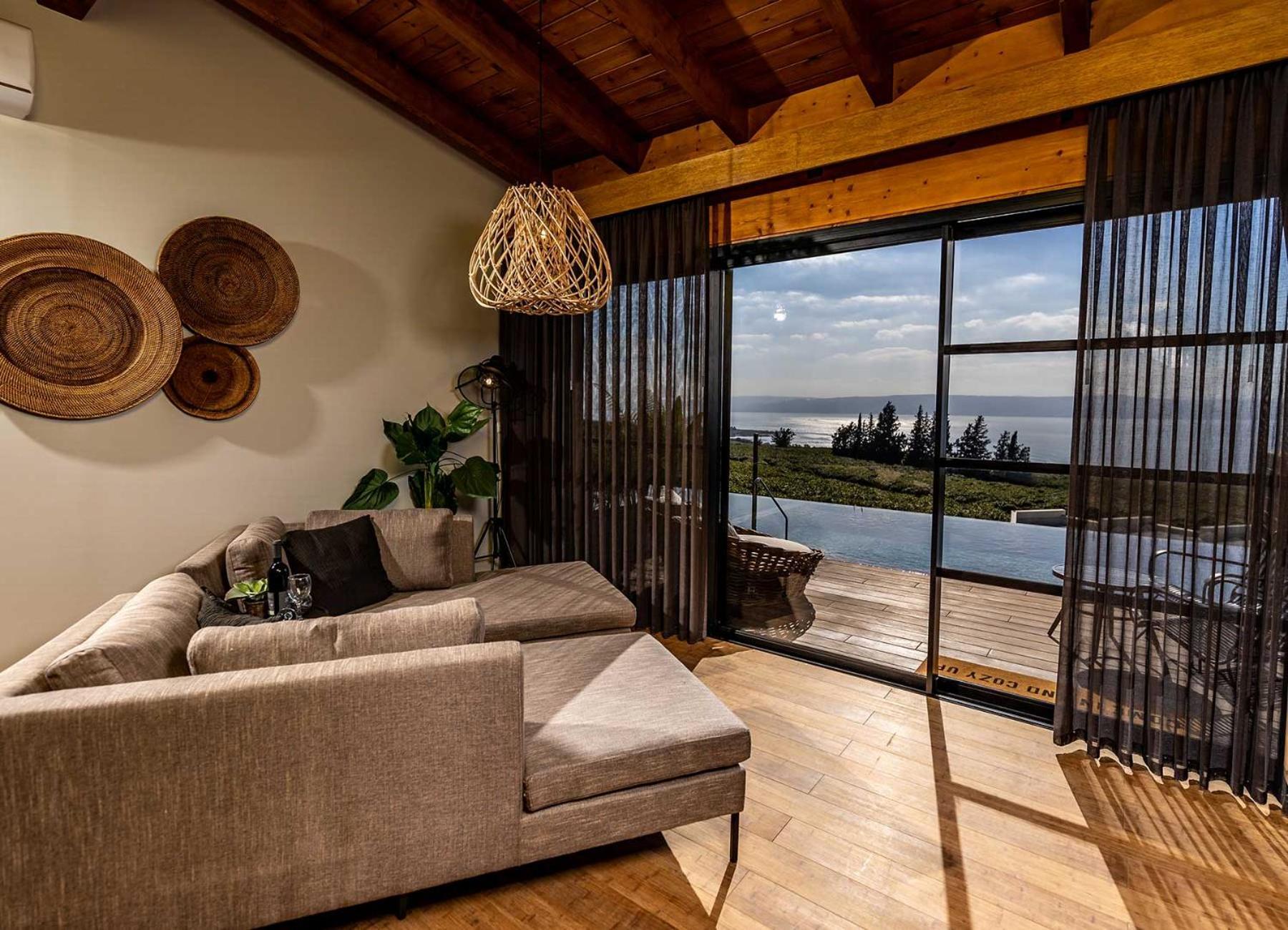 VIEW POINT Luxury accommodation pool