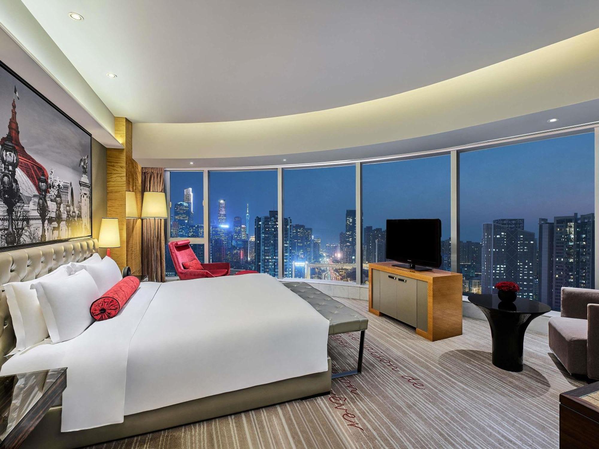 Luxury King Room