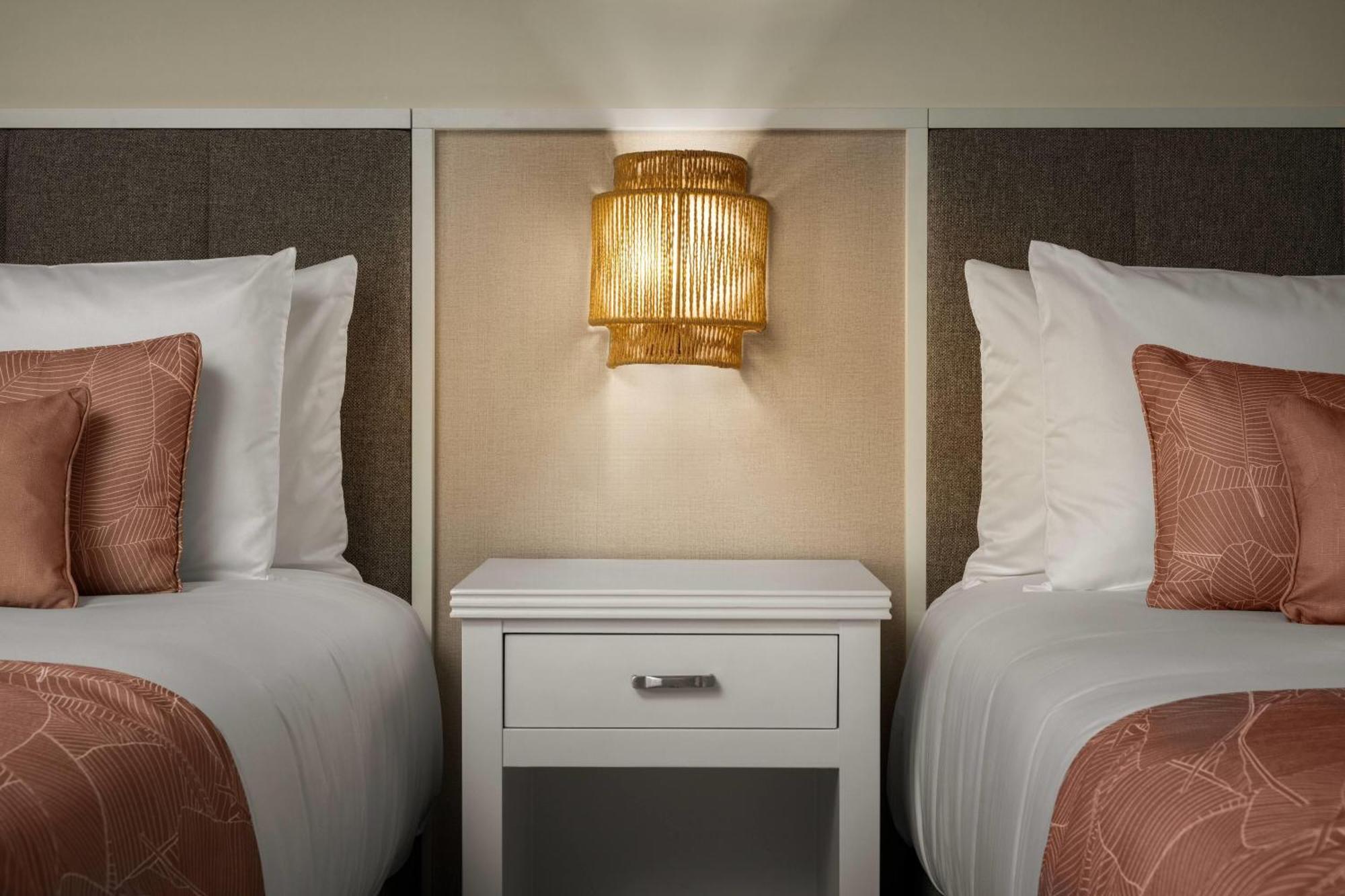Standard Queen Room Two Queen Beds Tropical View