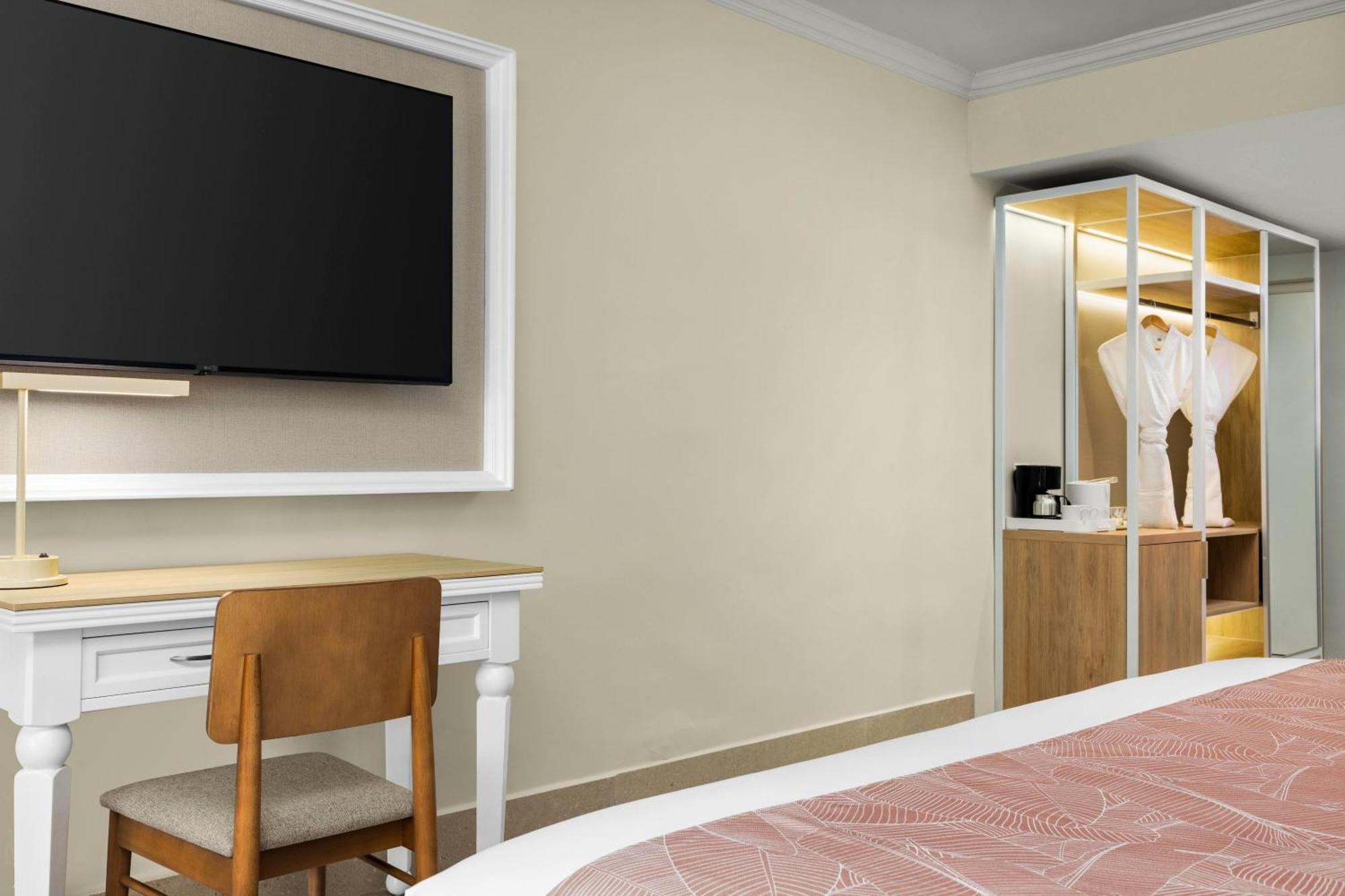 King Room Tropical View Adults Only