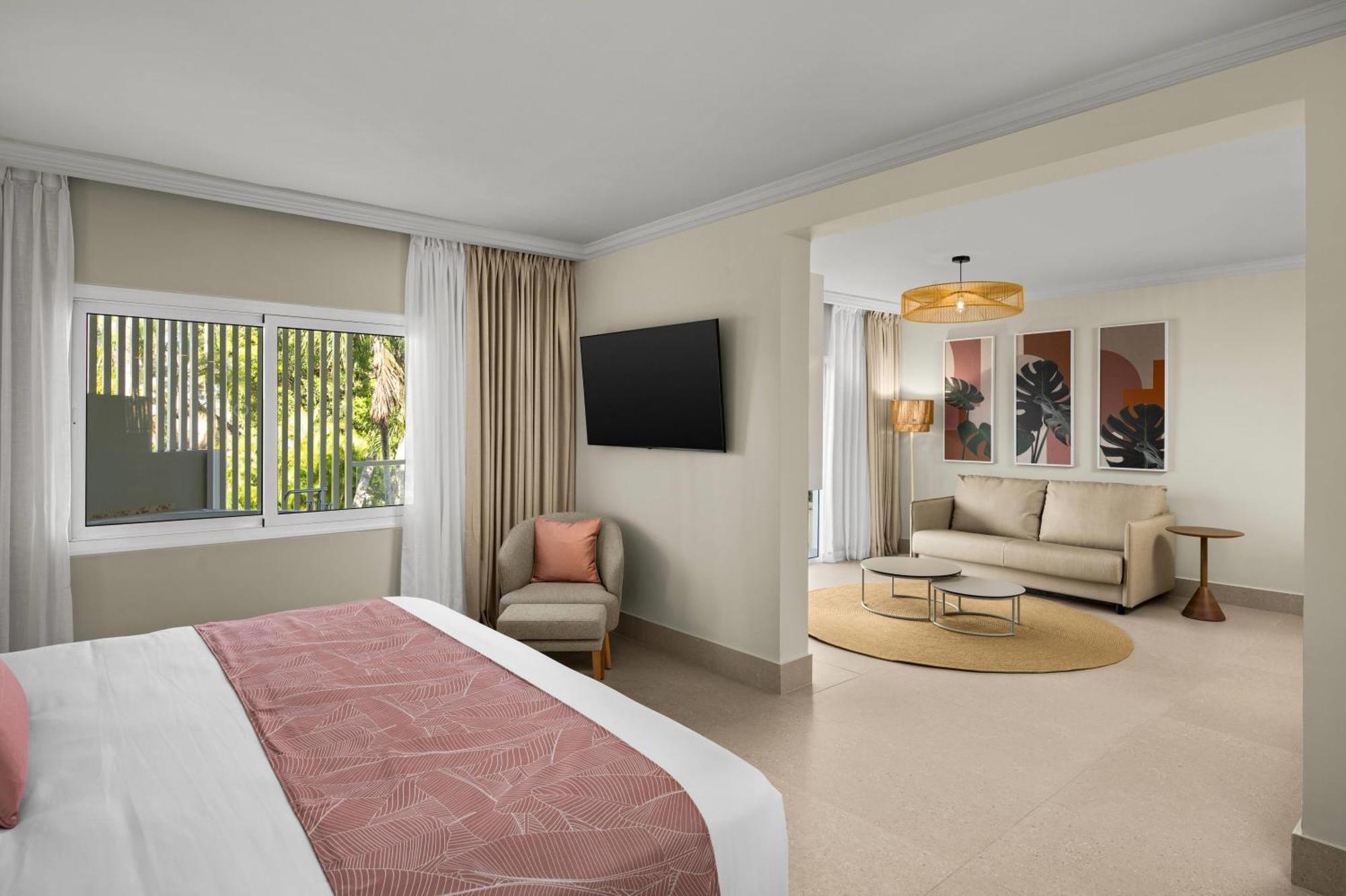 Junior King Suite