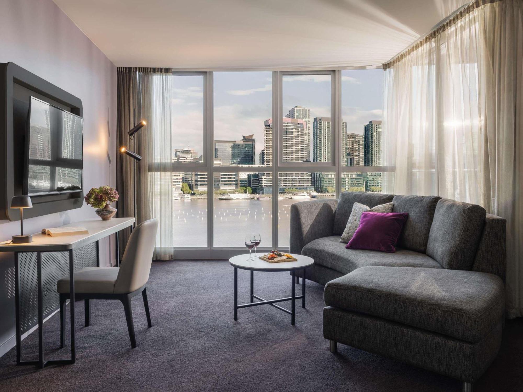 Two-Bedroom Apartment Two Bathrooms Water View