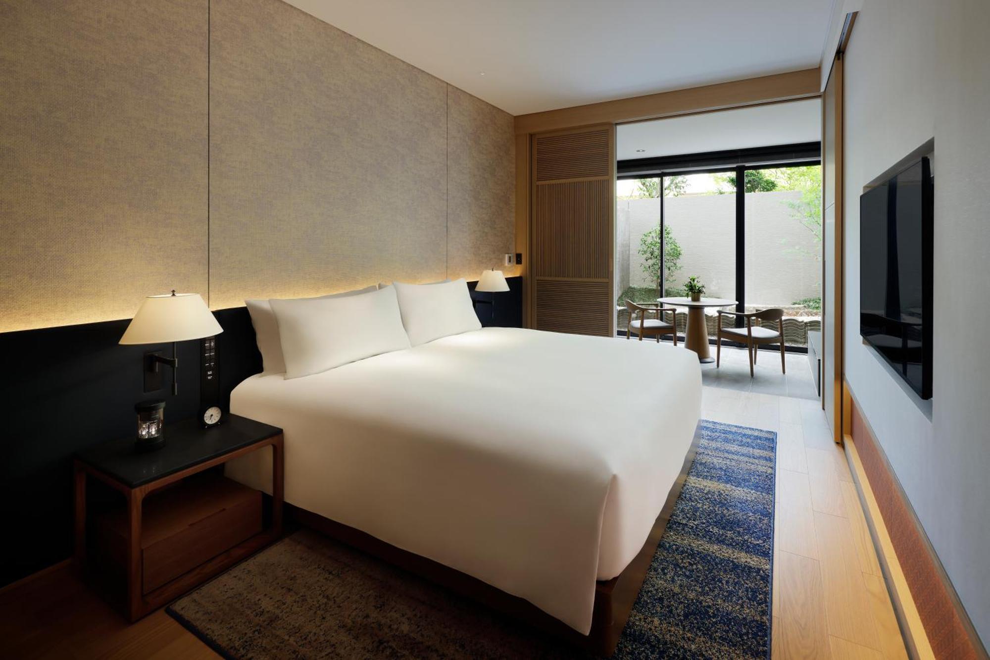 Deluxe King Room,1772357401:JPEG