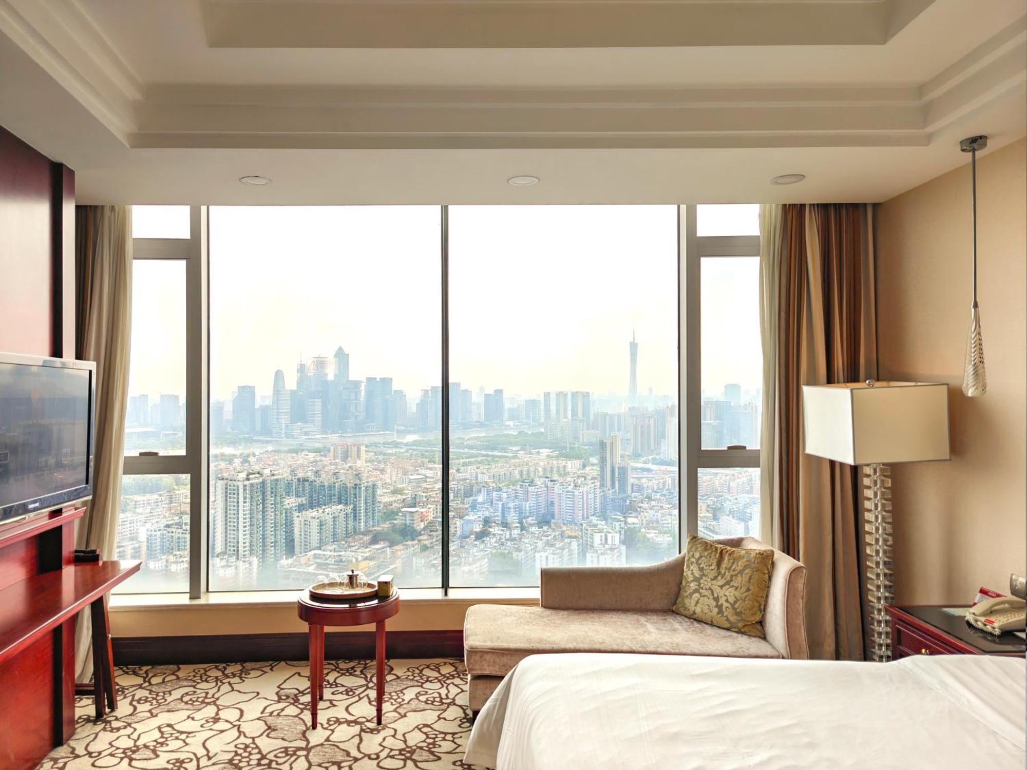 Canton Tower River View King Bed Room