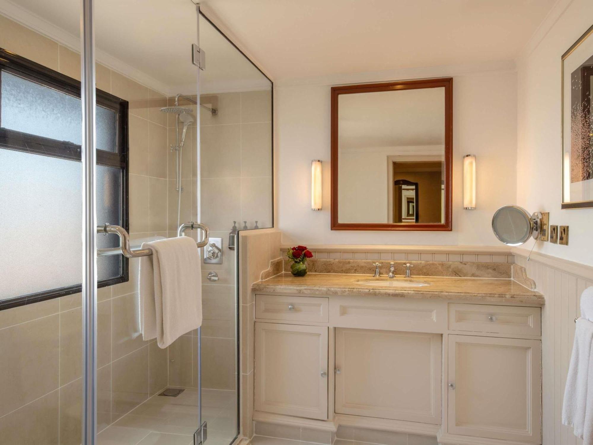 Fairmont Queen Room