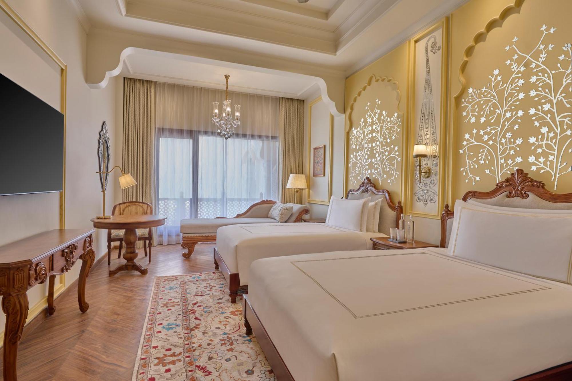 Royal Club Twin Room Sofa Bed Balcony