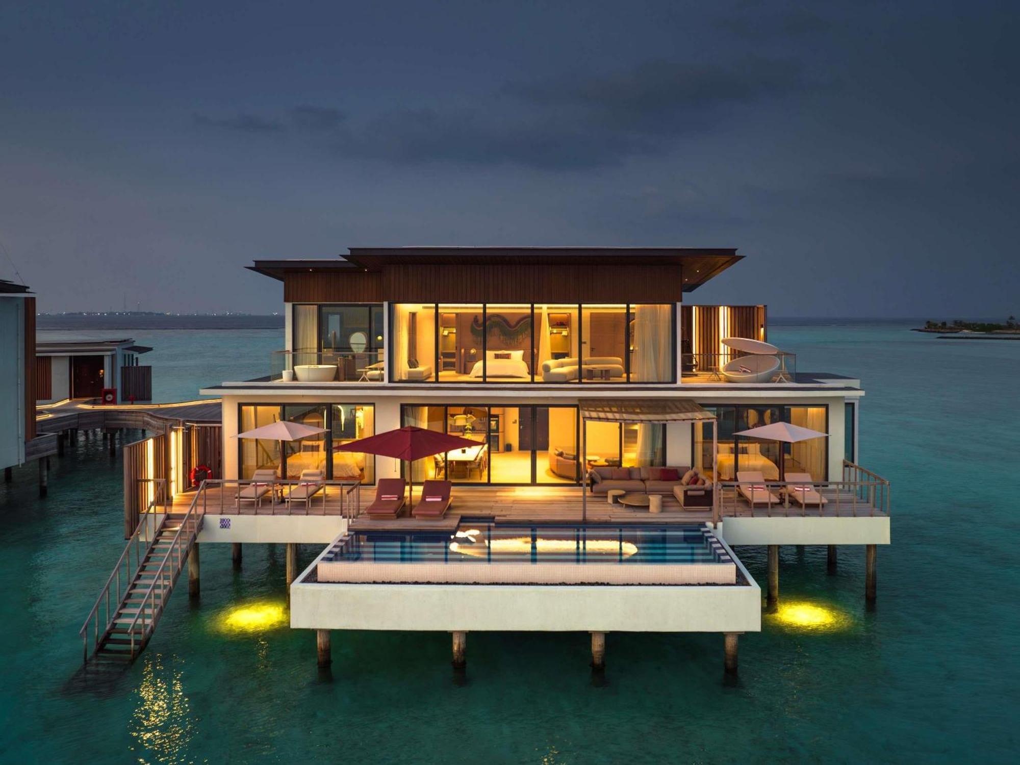 Three-Bedroom Ocean Water Pool Atelier