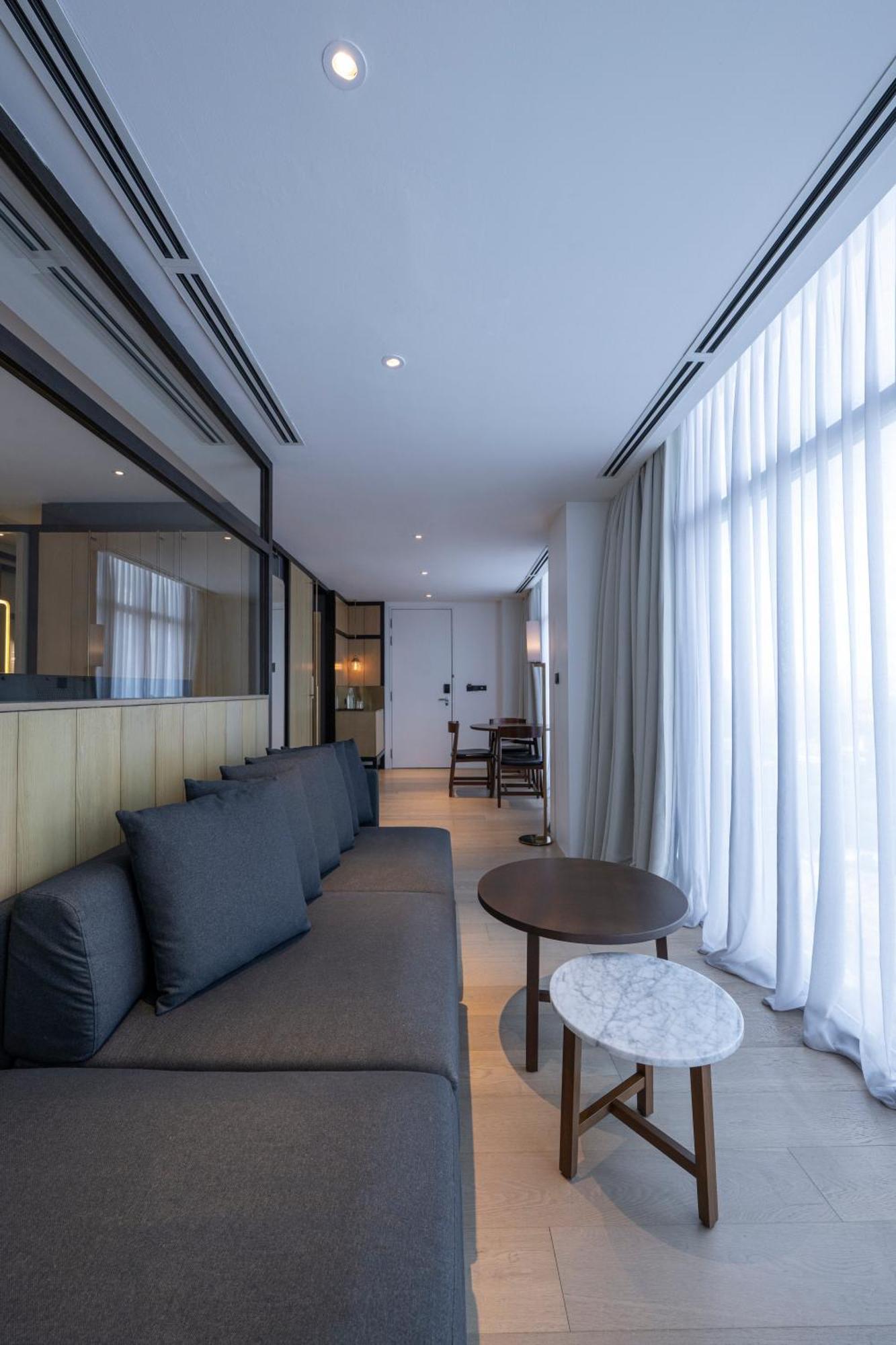 Junior Suite,1773400071:JPEG