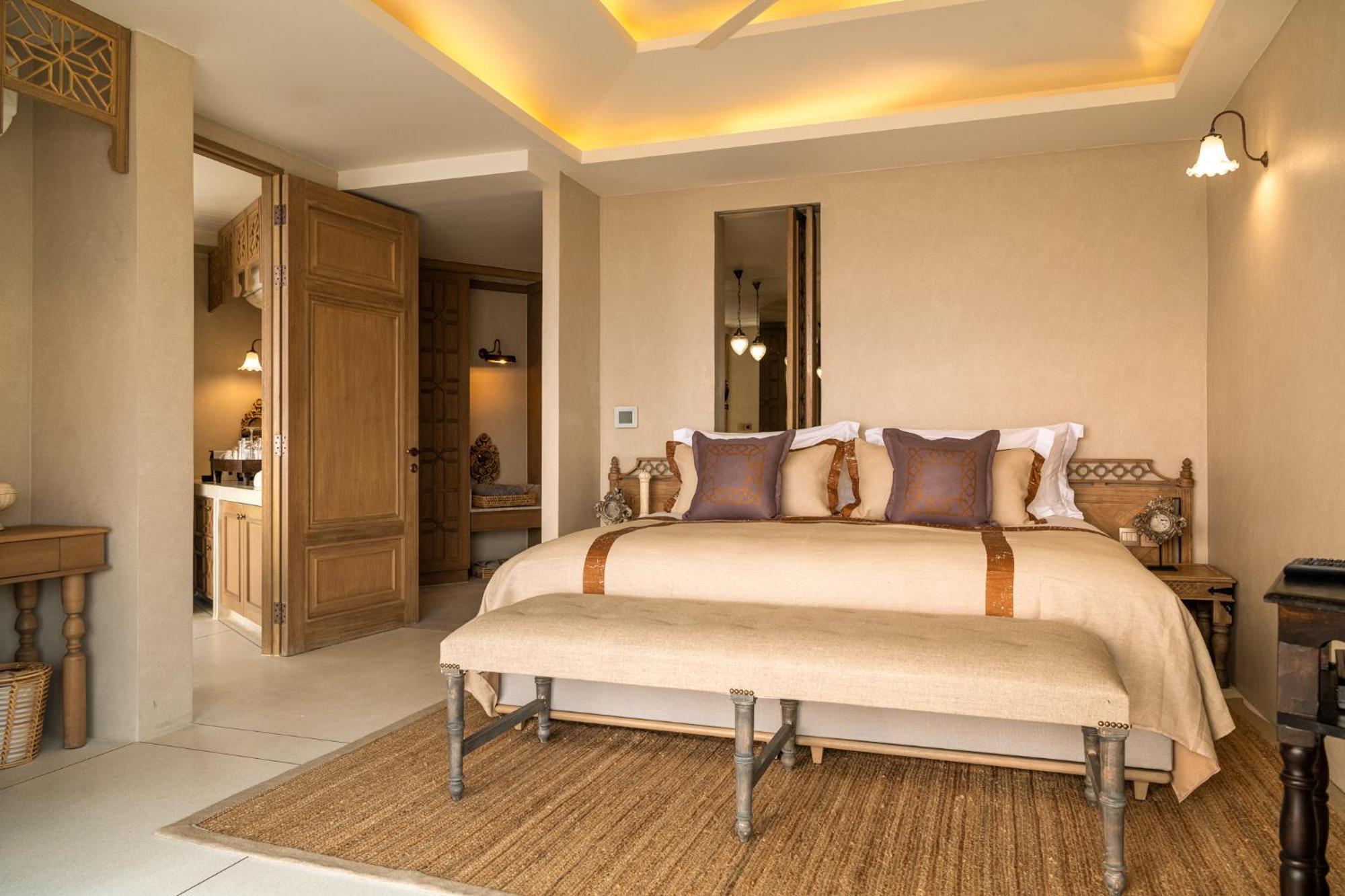 Two-bedroom Beachfront Family Pool Villa